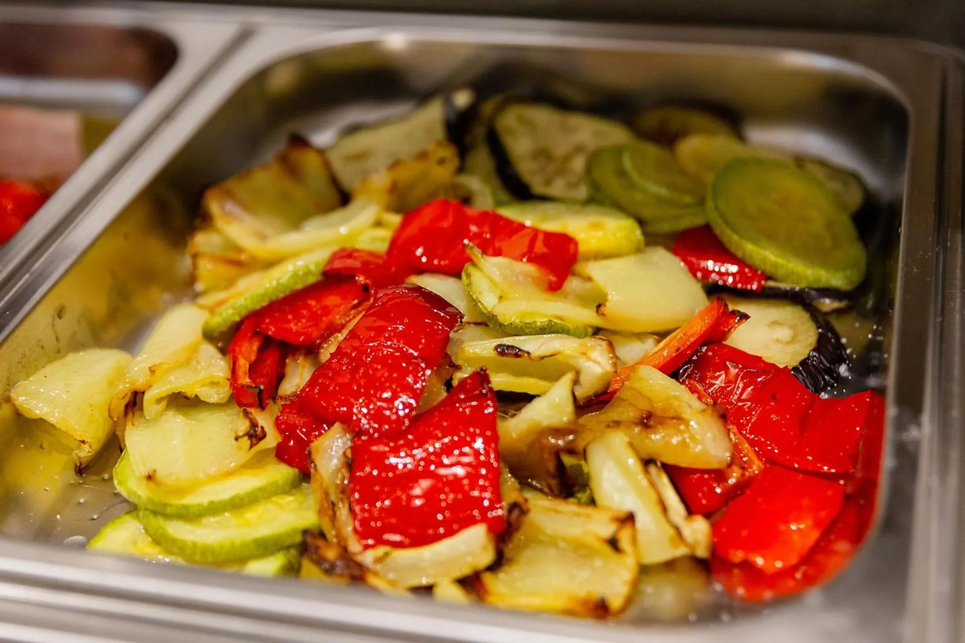 Restaurant/places to eat in Hotel Boka