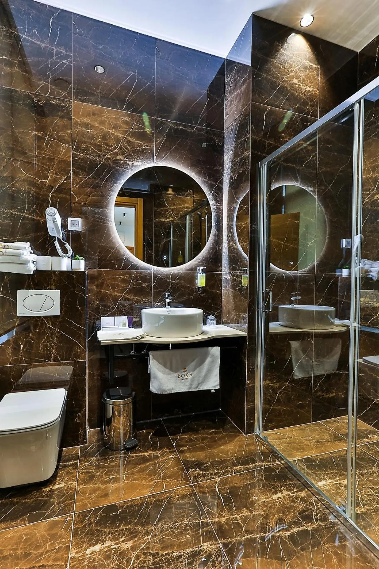 Shower in Hotel Boka