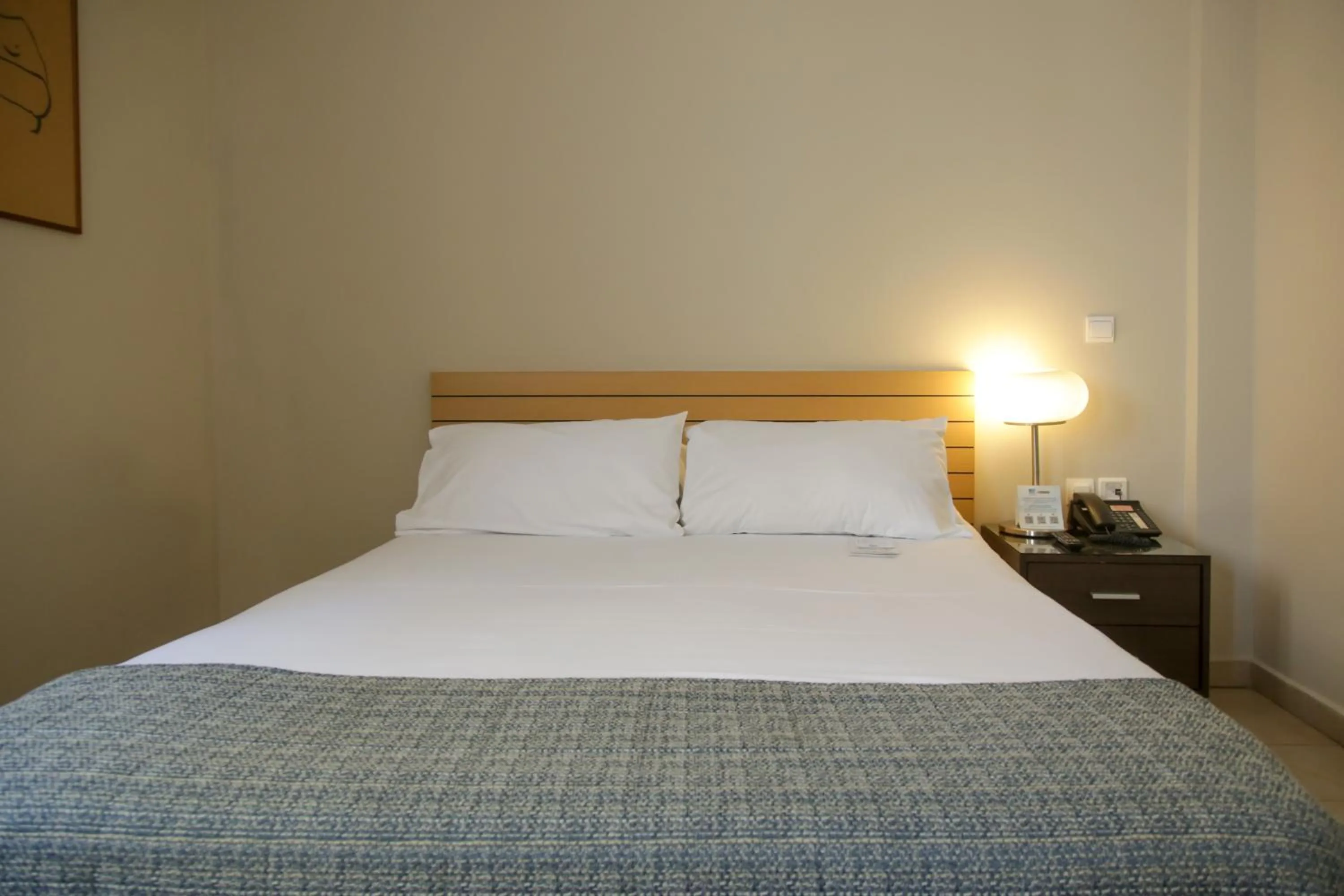 Bed in Astoria Hotel Thessaloniki