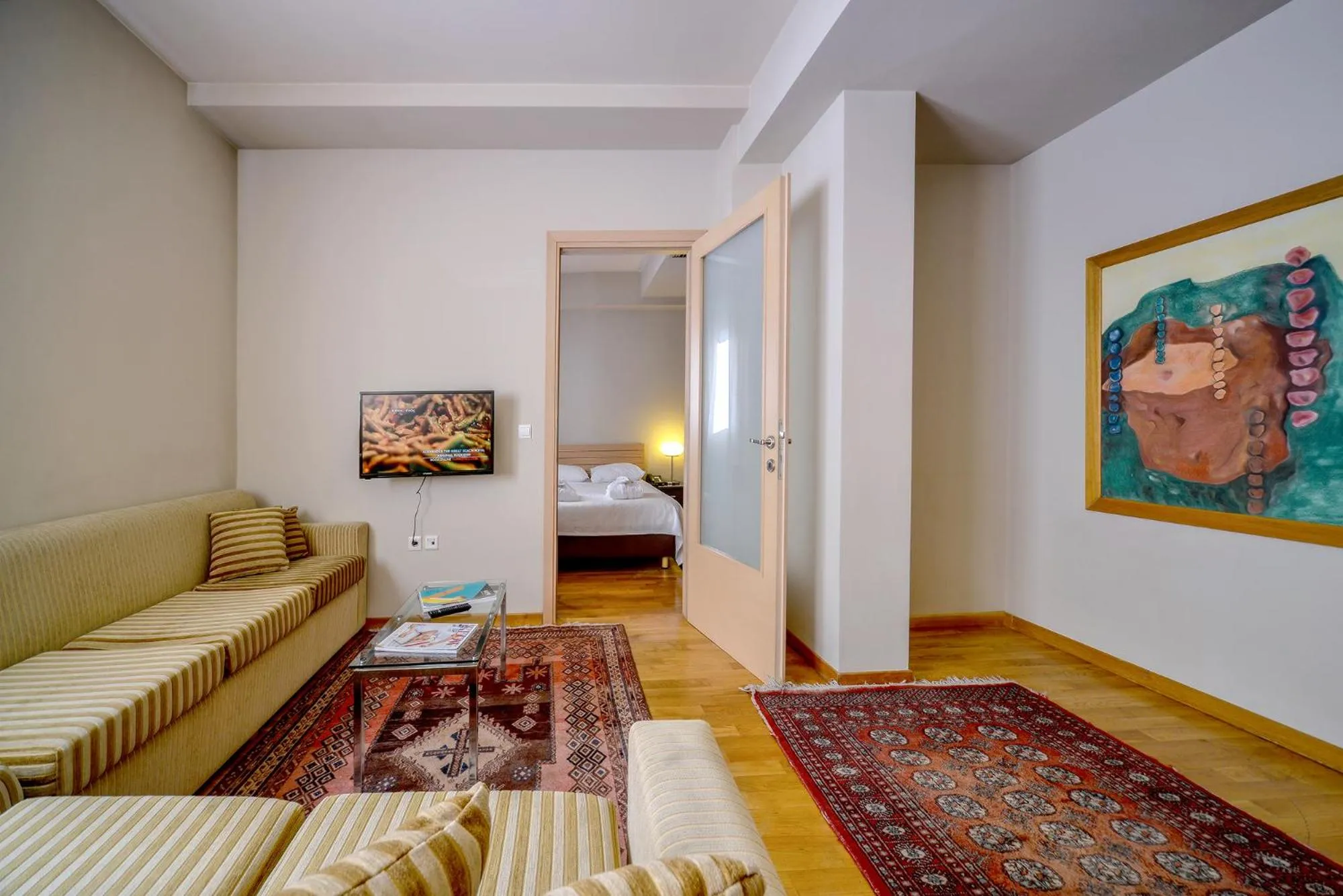 Photo of the whole room in Astoria Hotel Thessaloniki