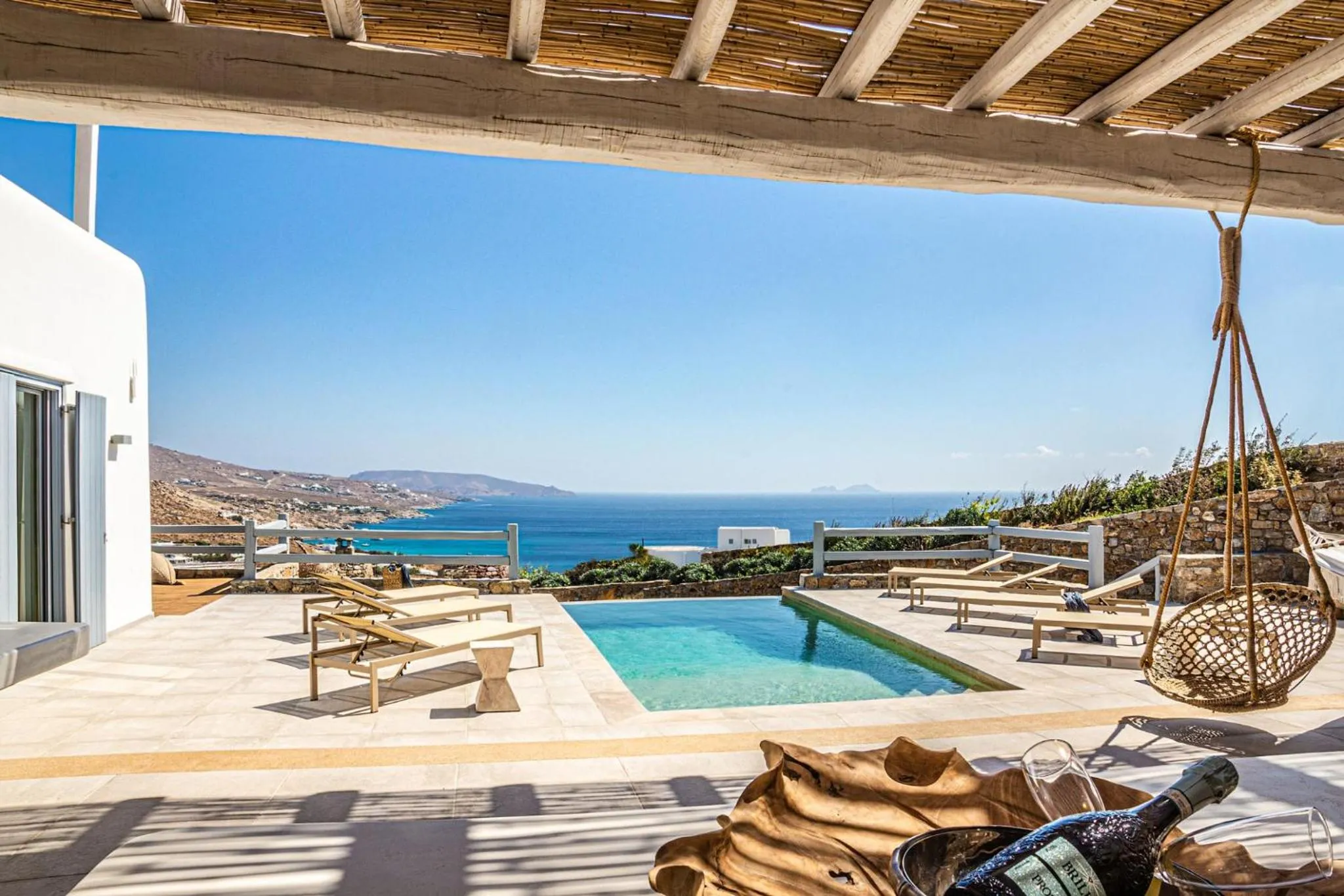 Patio in Mykonian Kazarte