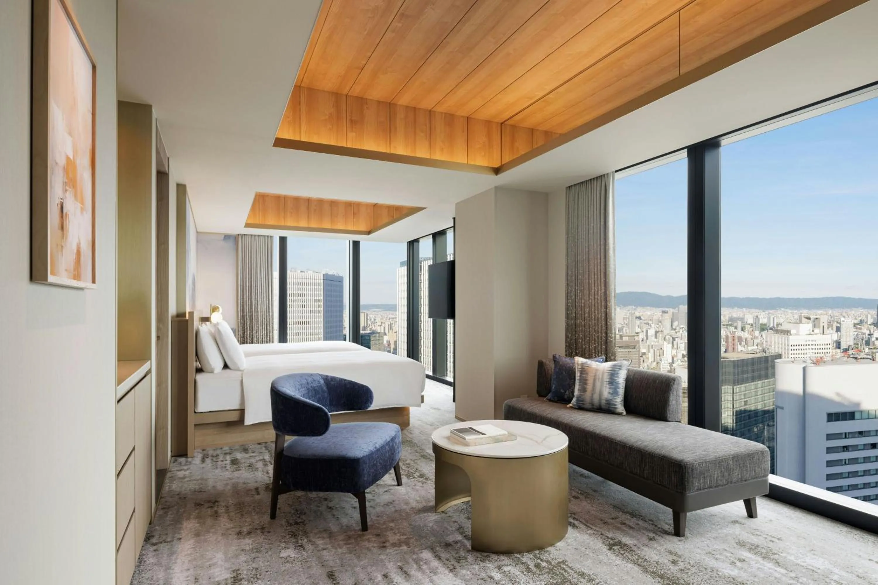 Photo of the whole room in THE OSAKA STATION HOTEL, Autograph Collection