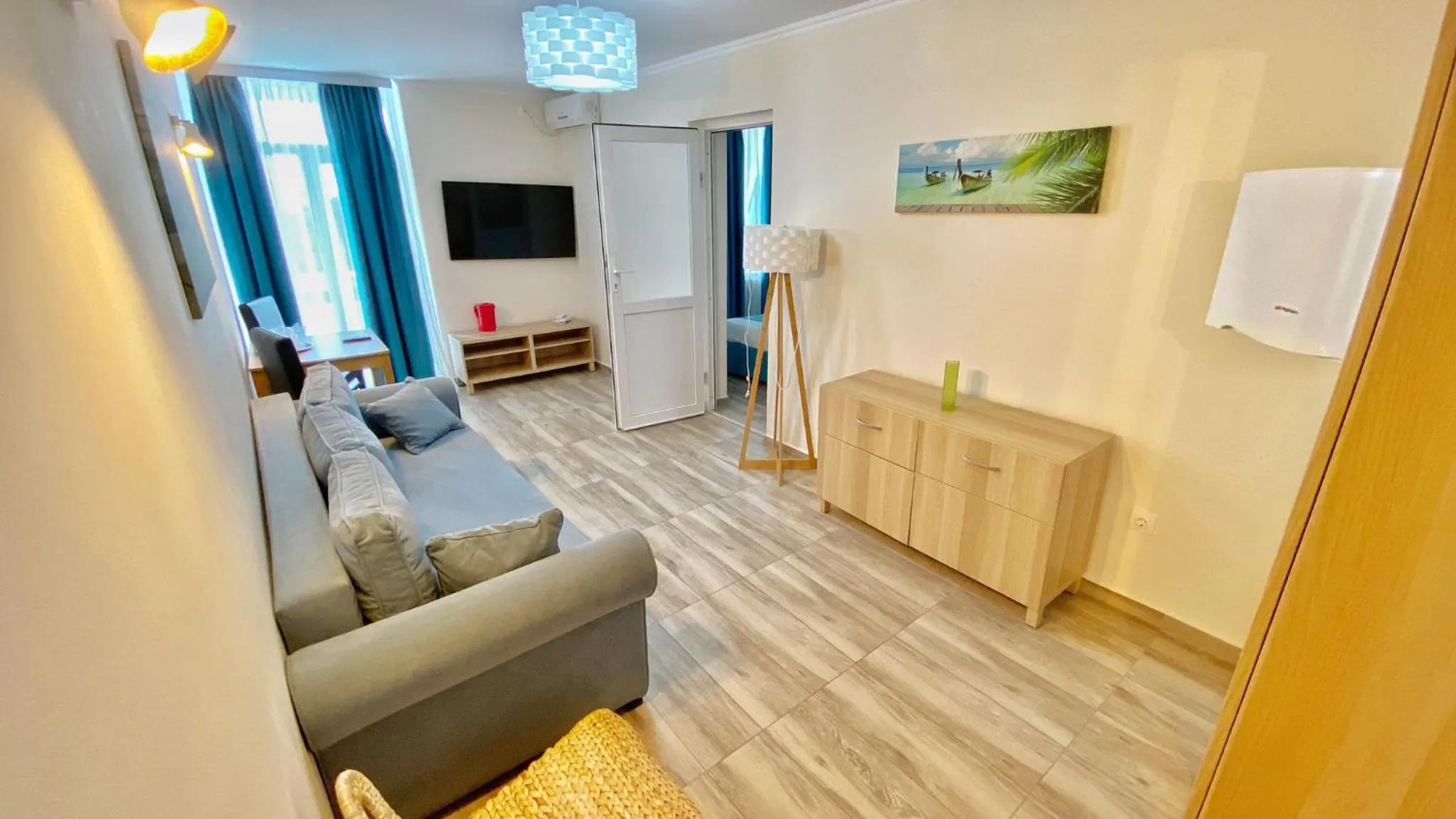 Communal lounge/ TV room in Hotel Decebal Estival Neptun