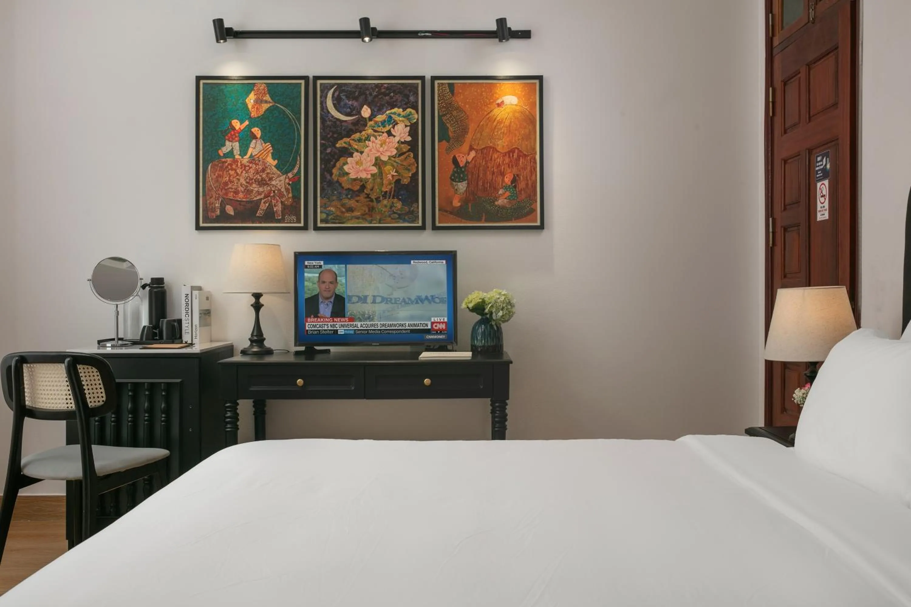 Bed in Maison Cat Ba Bay View Villa