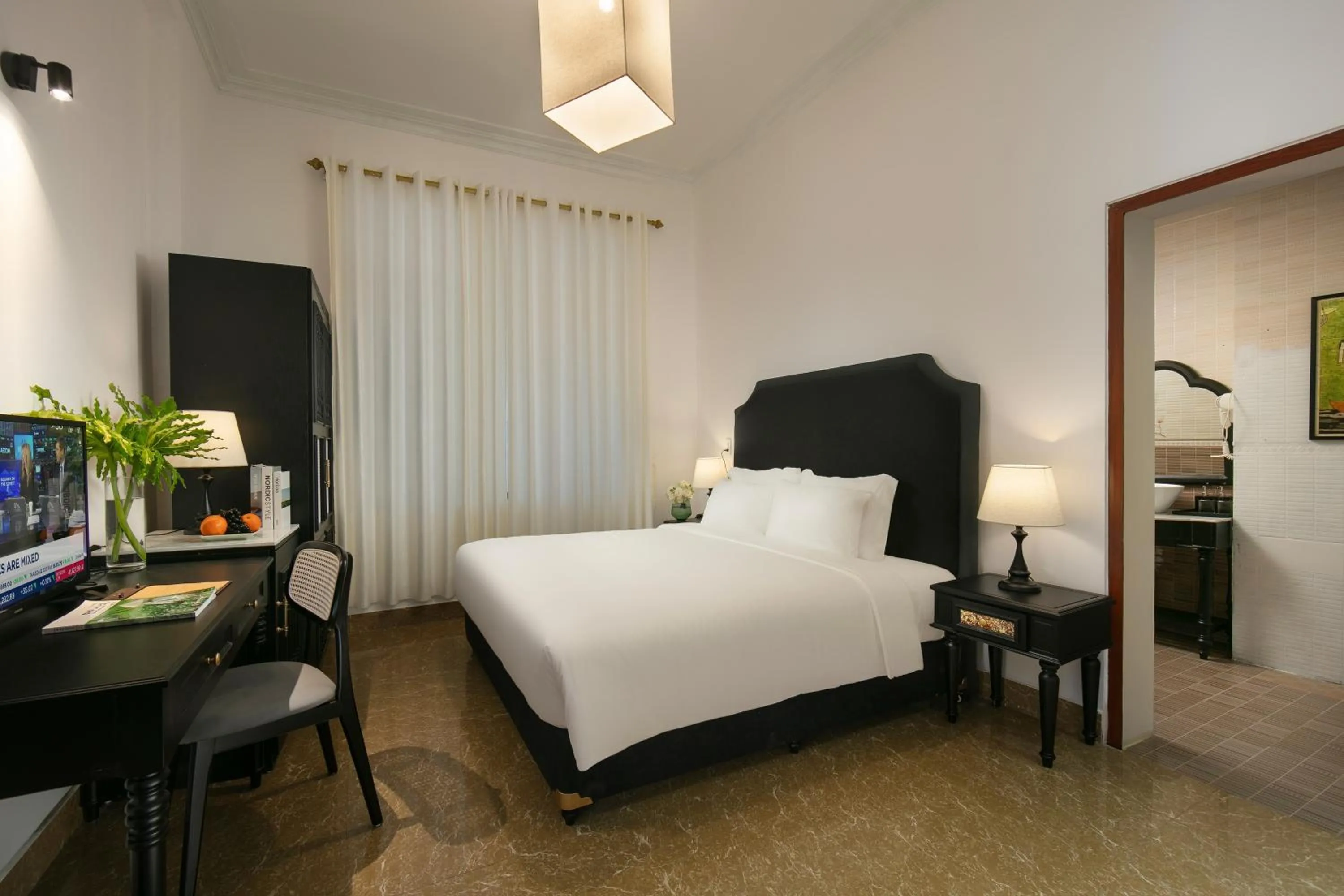 Photo of the whole room in Maison Cat Ba Bay View Villa