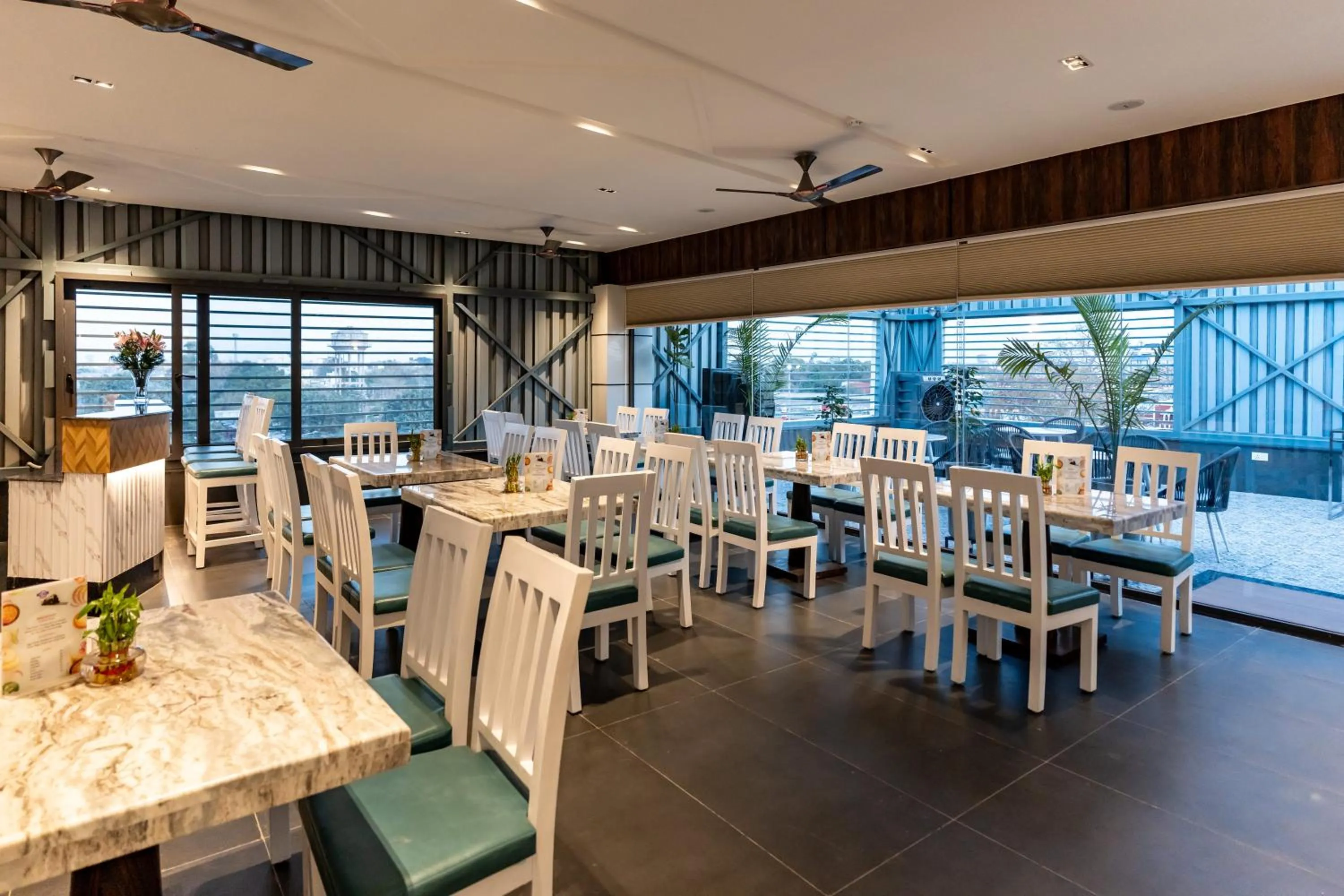 Restaurant/places to eat in Blessings Inn