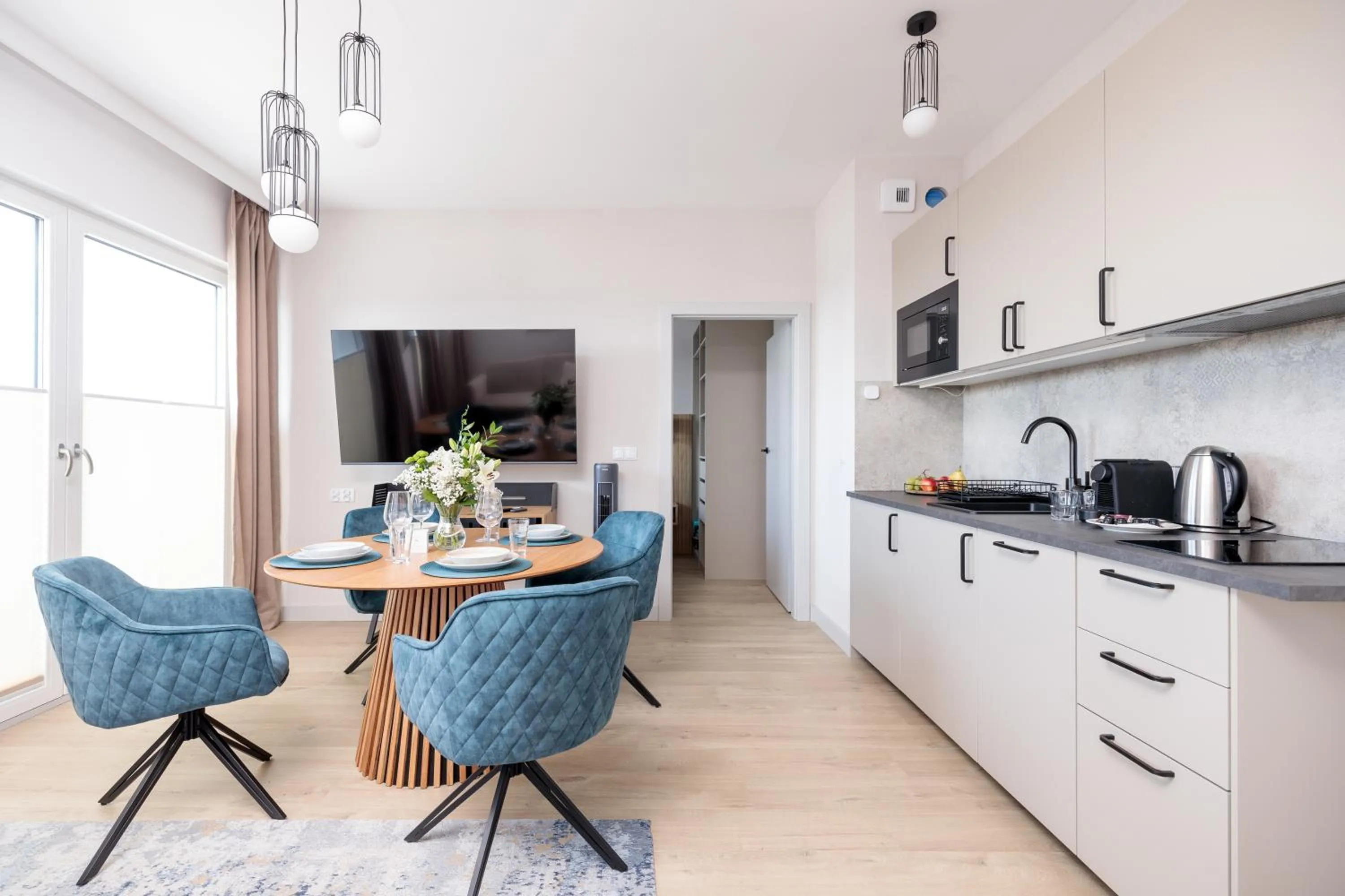 Kitchen or kitchenette in Baltic Waves Resort by PI Apartments - Official Operator