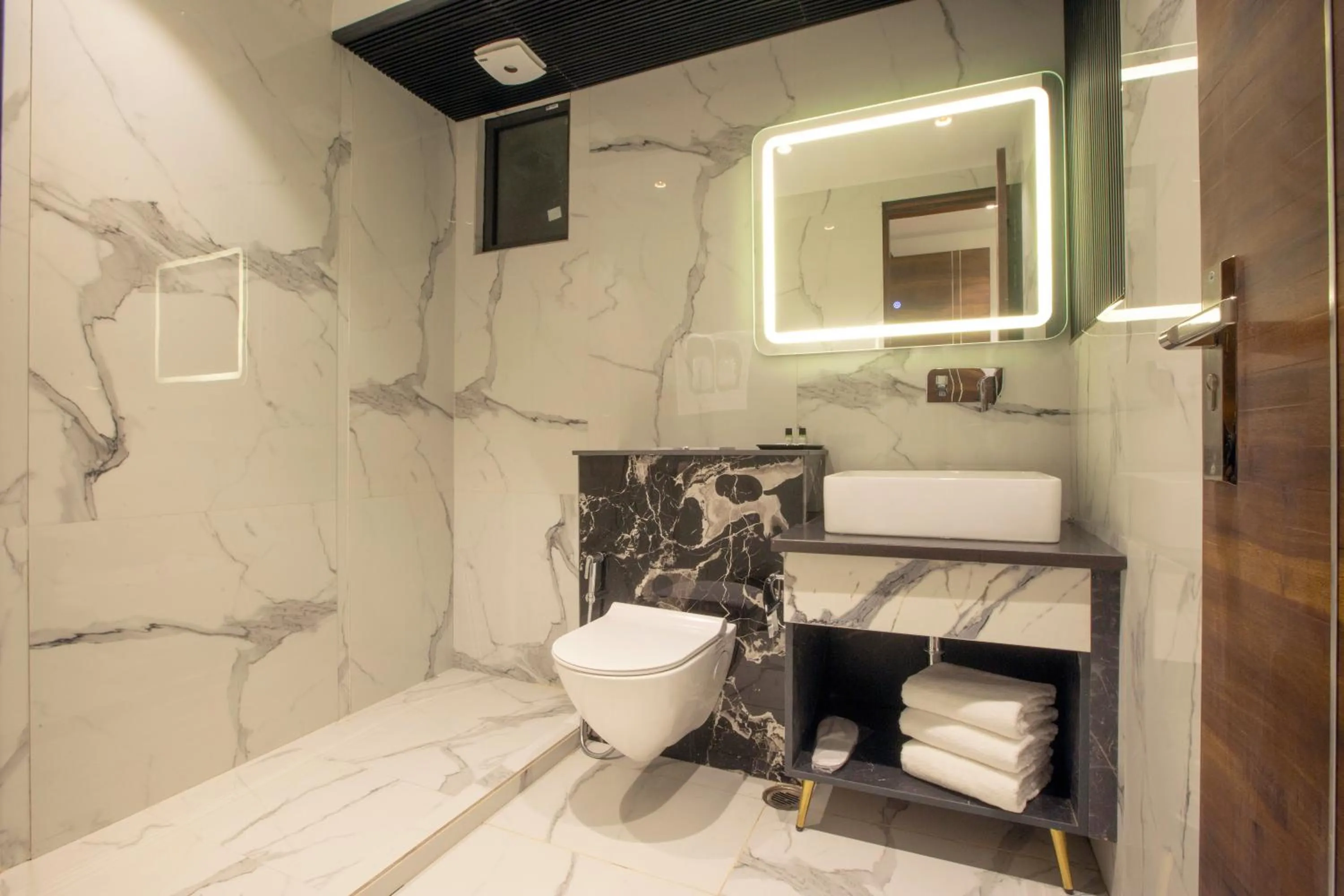 Bathroom in OPO Hotel Dior,Delhi Airport