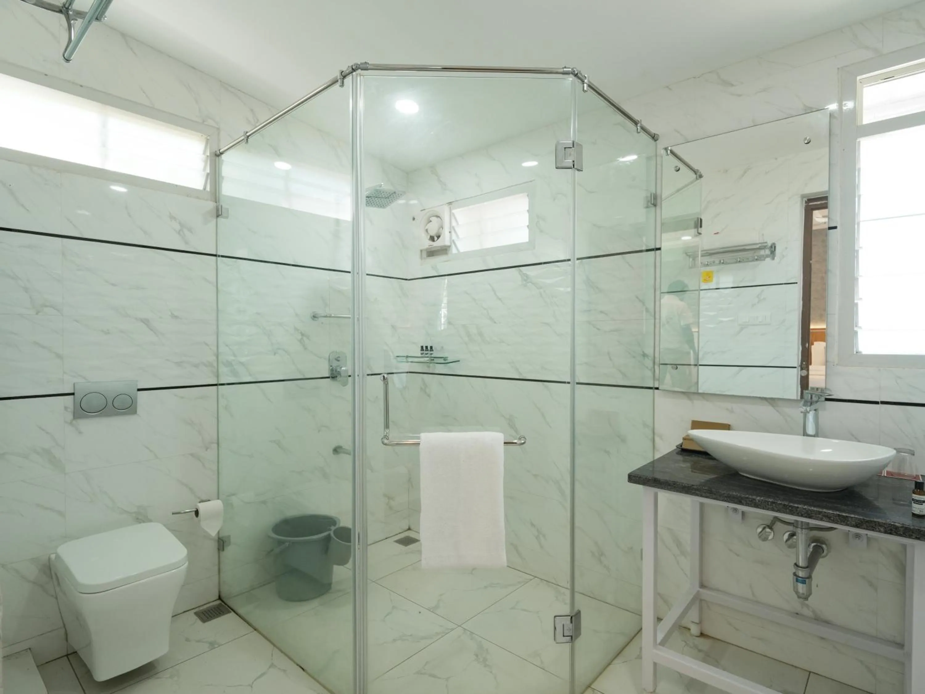 Shower in MGM Whispering Wind's Yelagiri