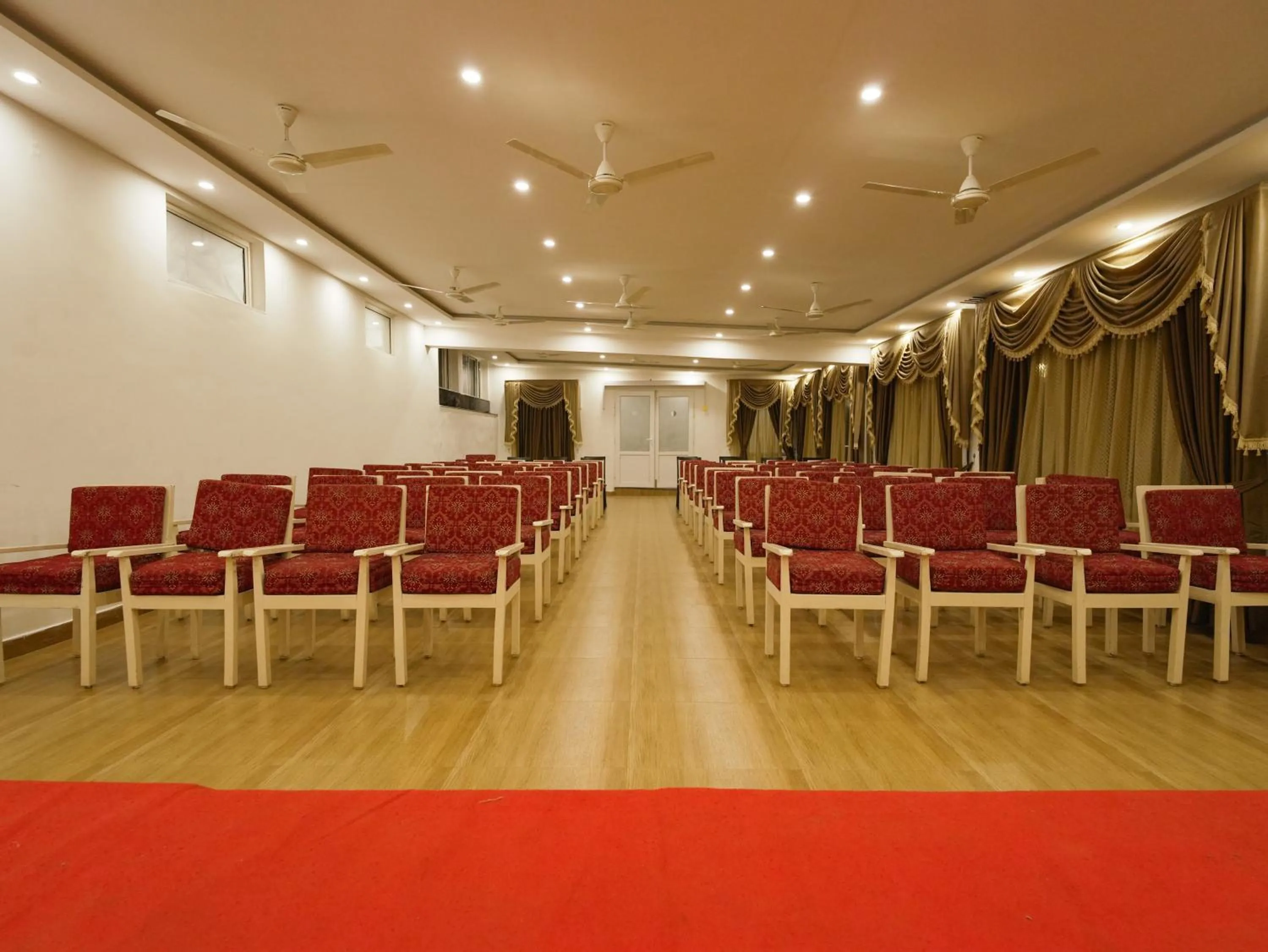 Banquet/Function facilities in MGM Whispering Wind's Yelagiri