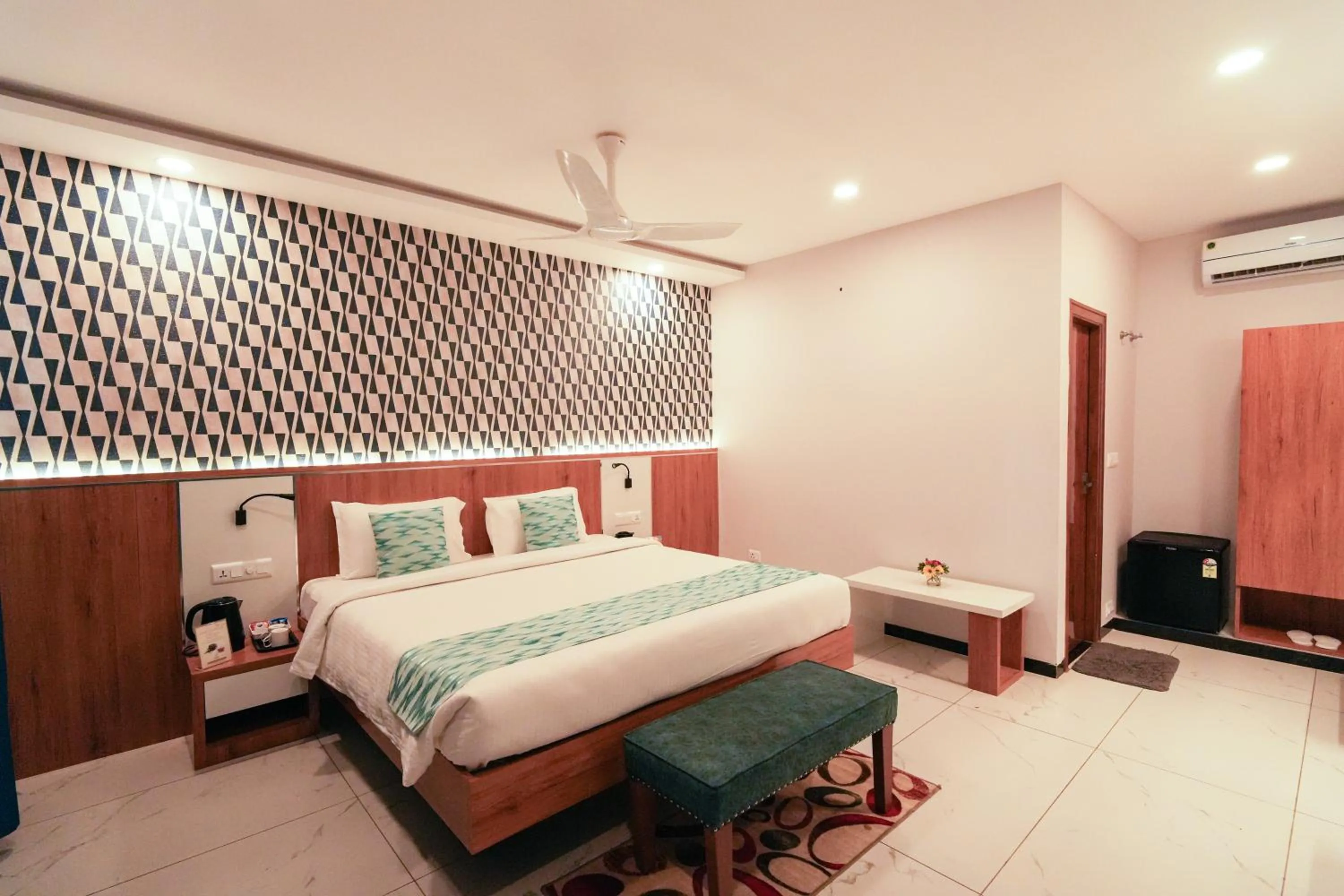 Bedroom, Bed in MGM Whispering Wind's Yelagiri