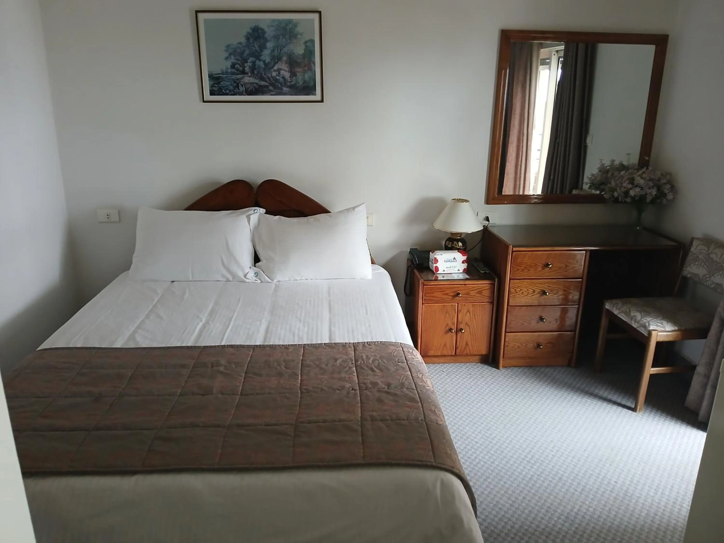 Bedroom, Bed in GARDEN HOTEL