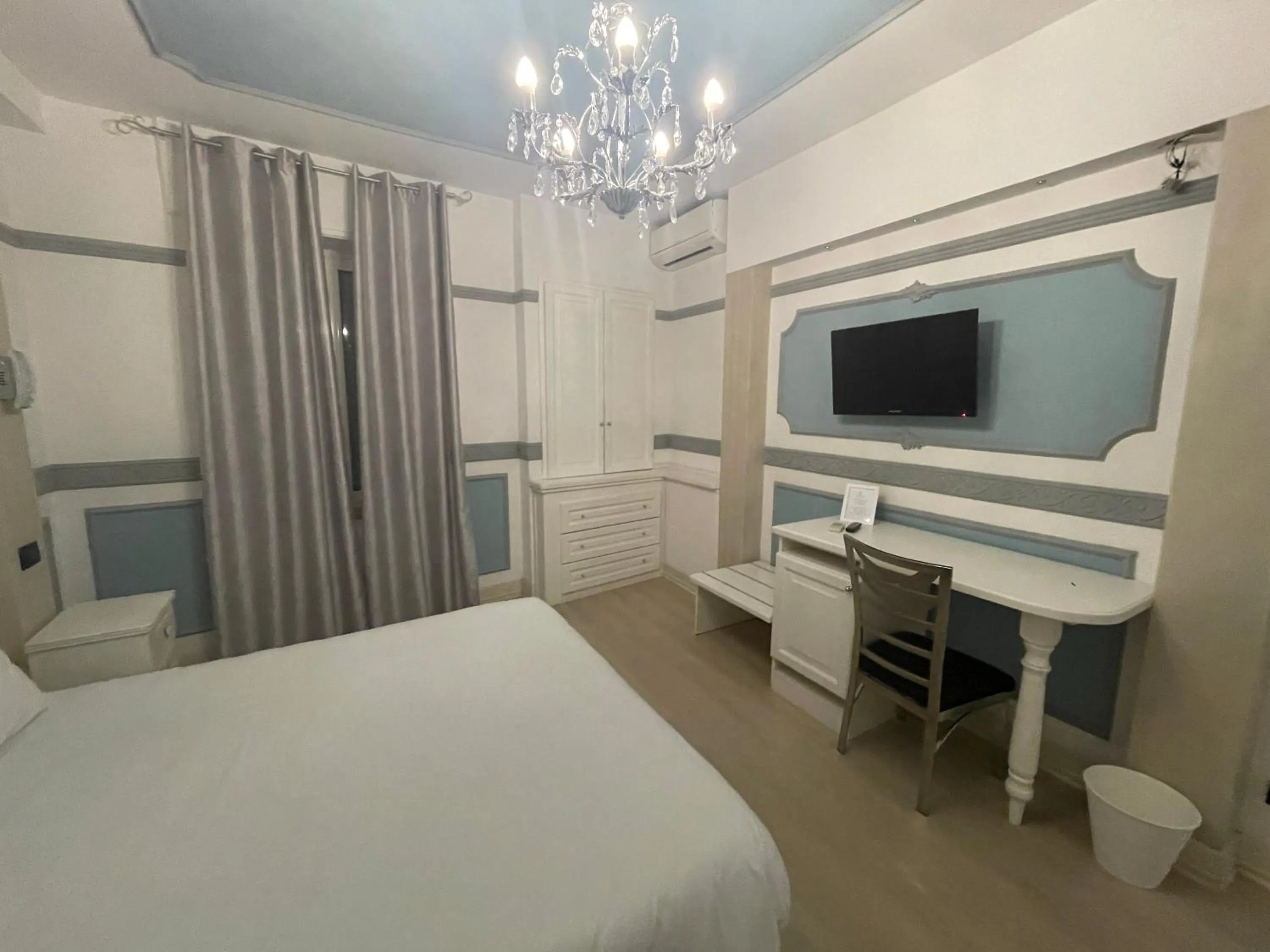 Bed in Hotel Central Giacomini