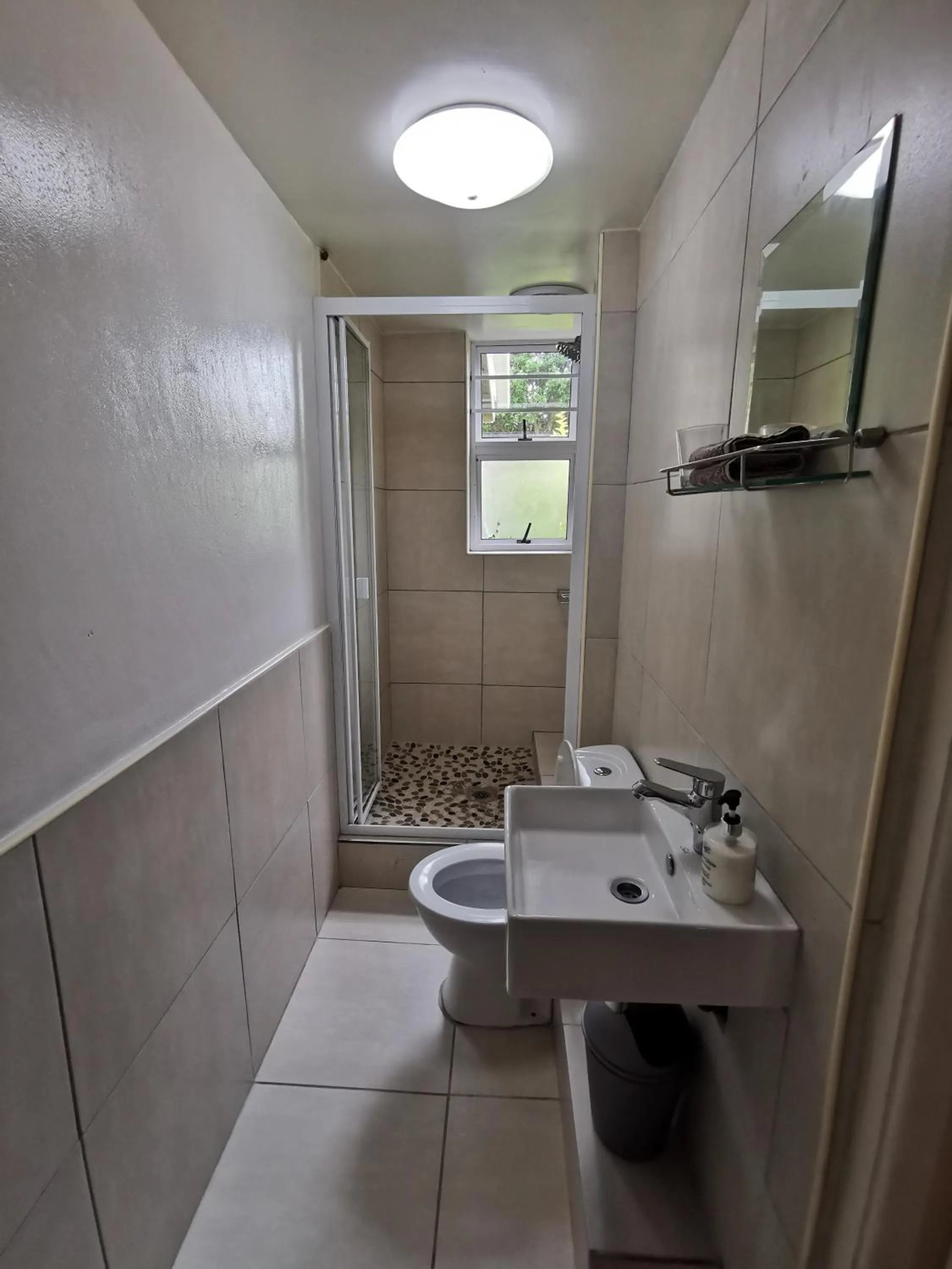 Shower in Little Louisa