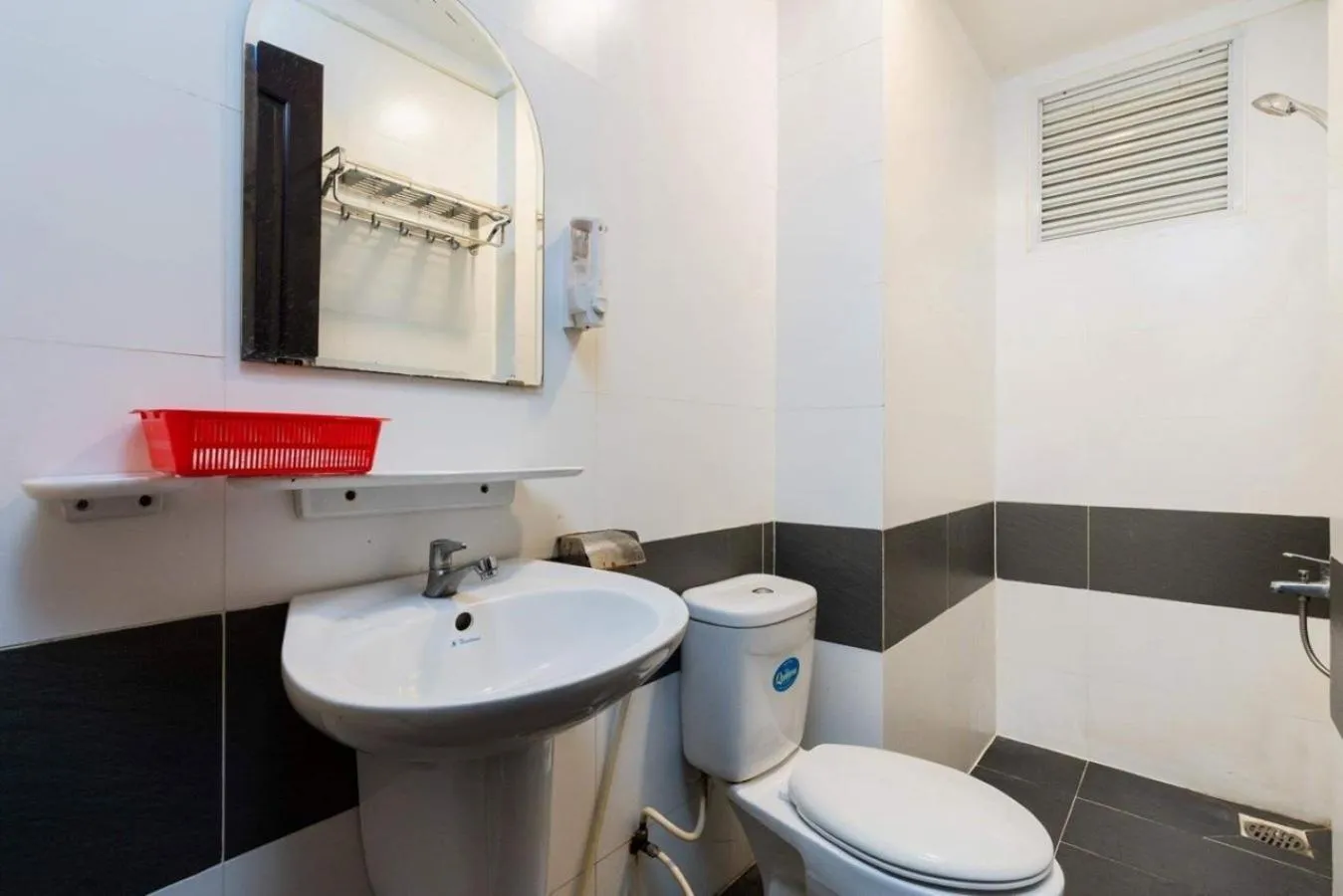 Toilet in Hoa Hồng Hotel Ho Chi Minh City