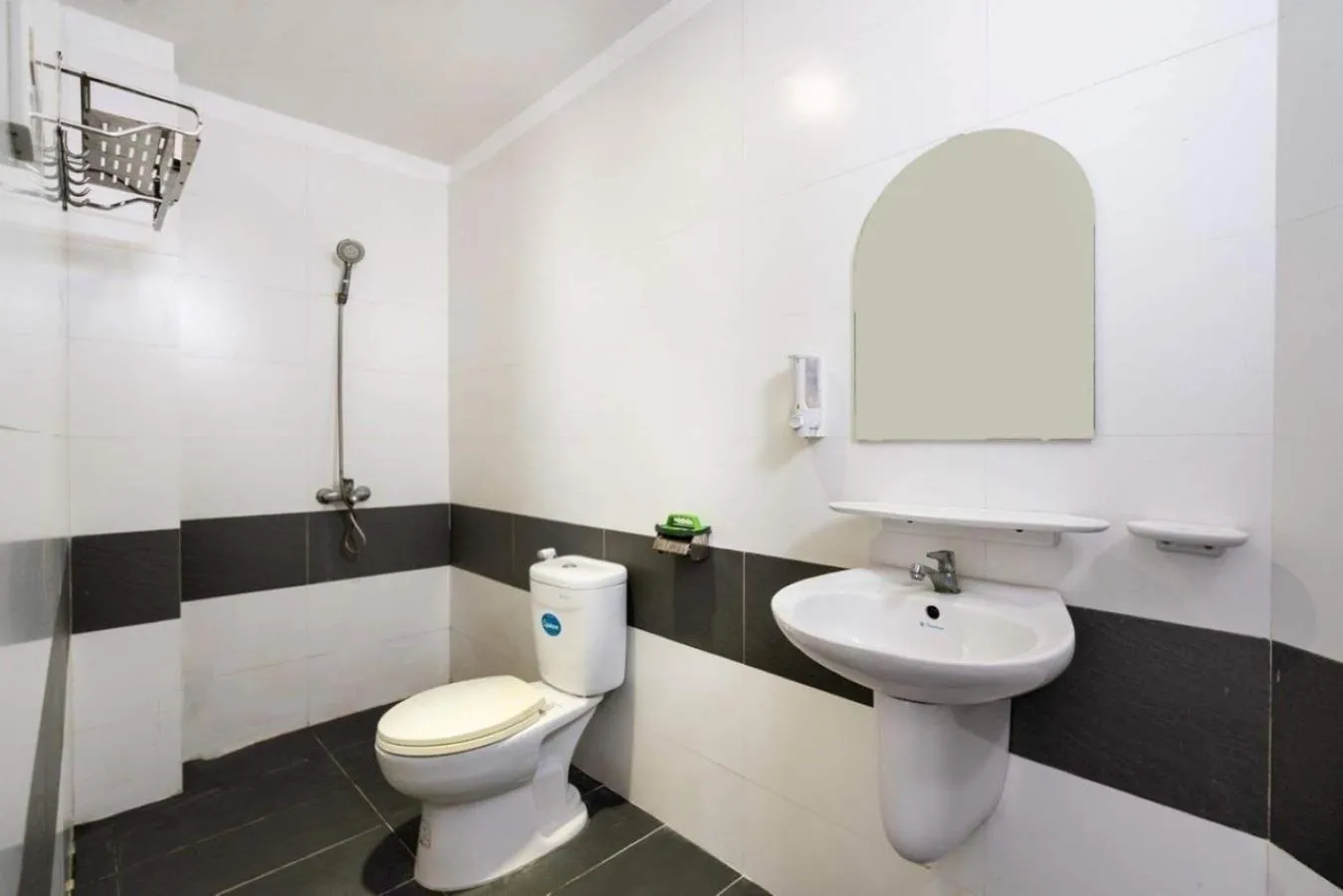 Toilet in Hoa Hồng Hotel Ho Chi Minh City