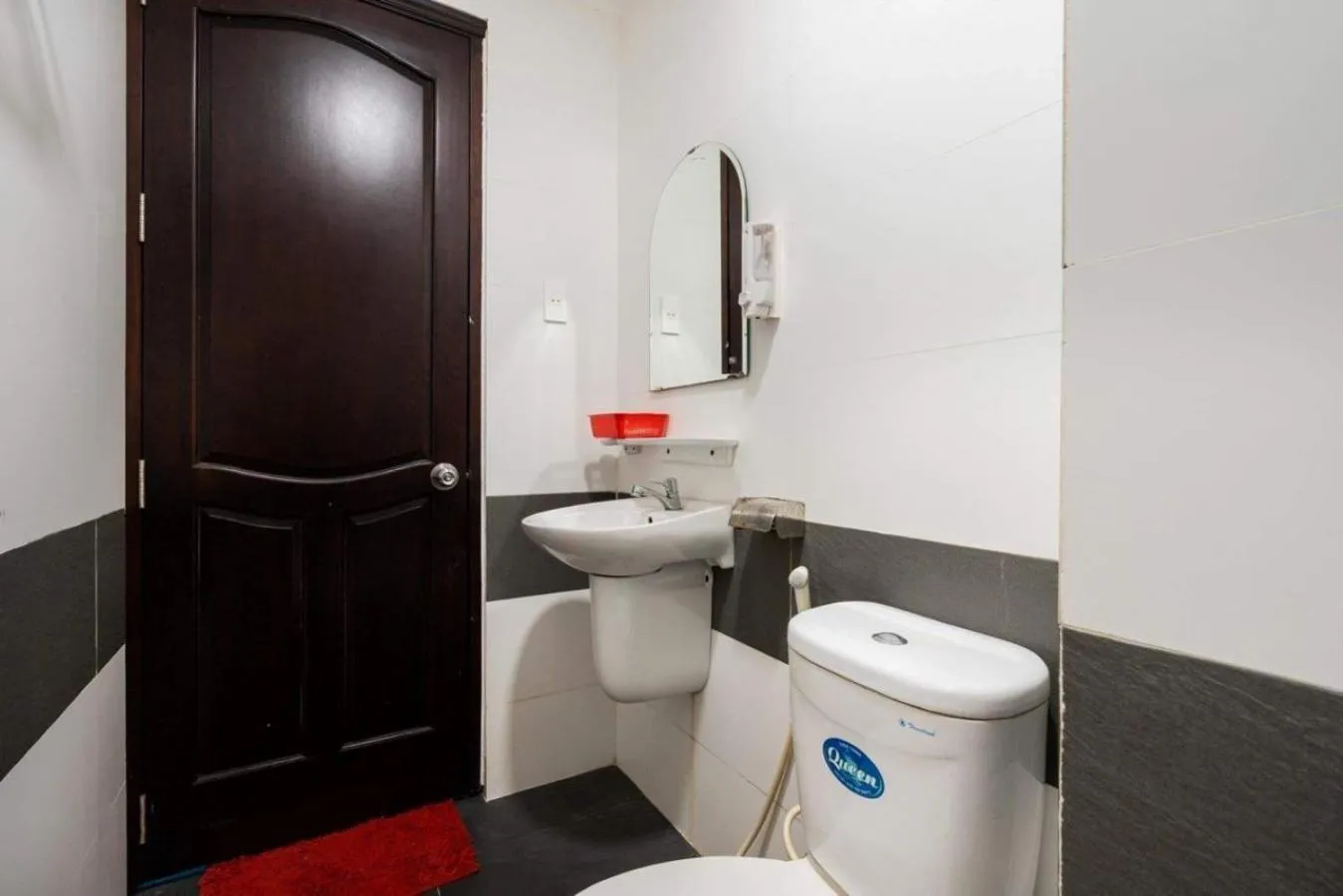 Toilet in Hoa Hồng Hotel Ho Chi Minh City