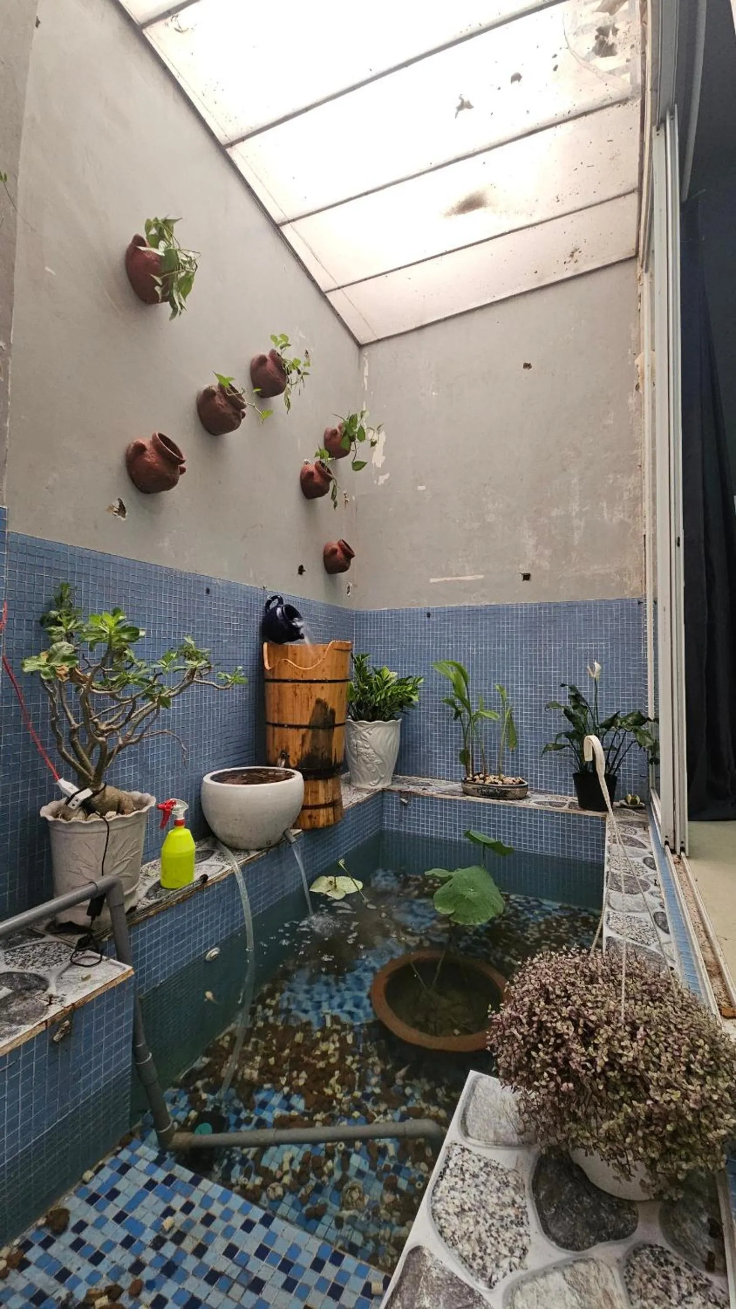 Photo of the whole room in Hoa Hồng Hotel Ho Chi Minh City