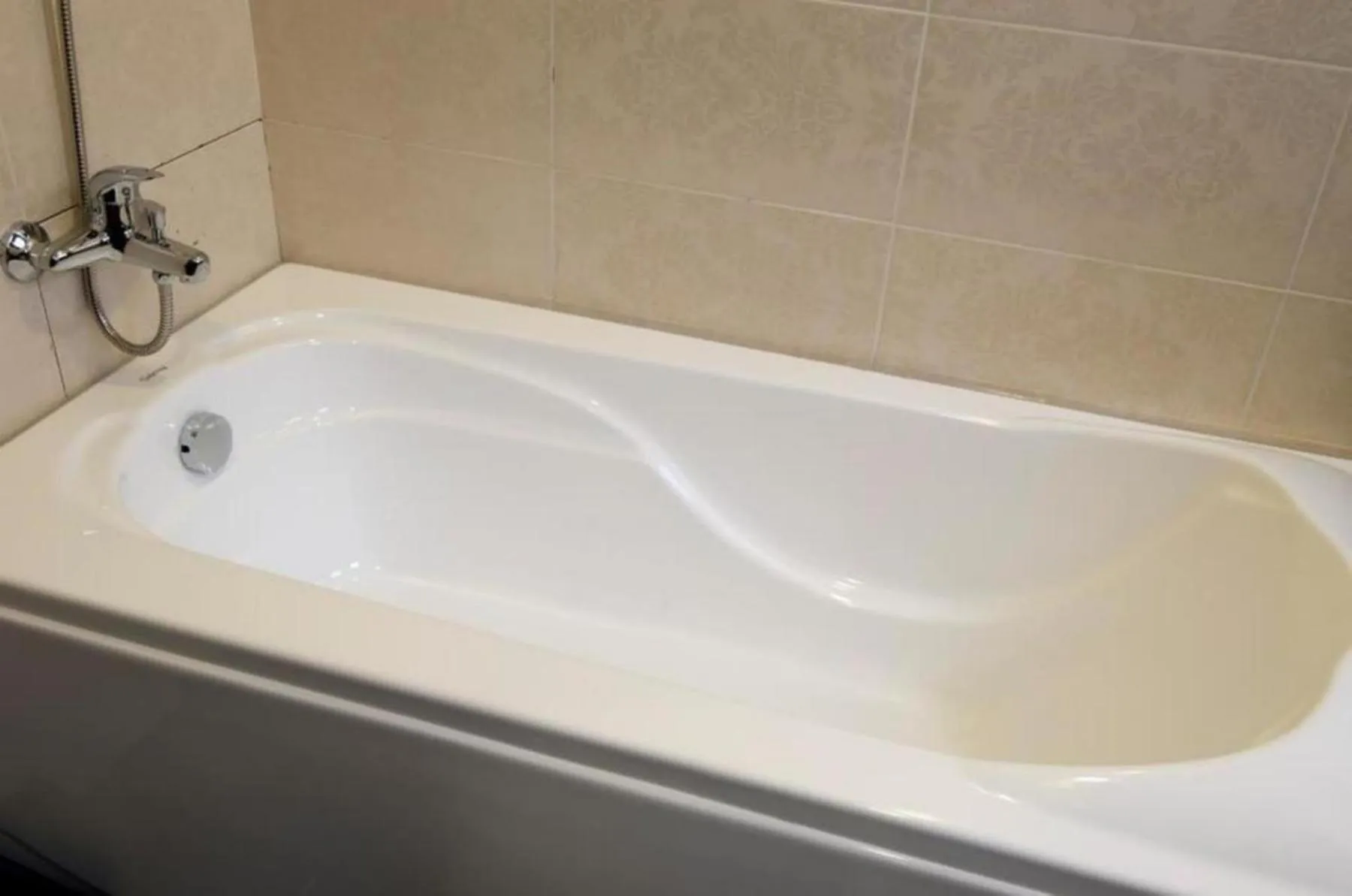 Bath in Syaz Meridien Hotel