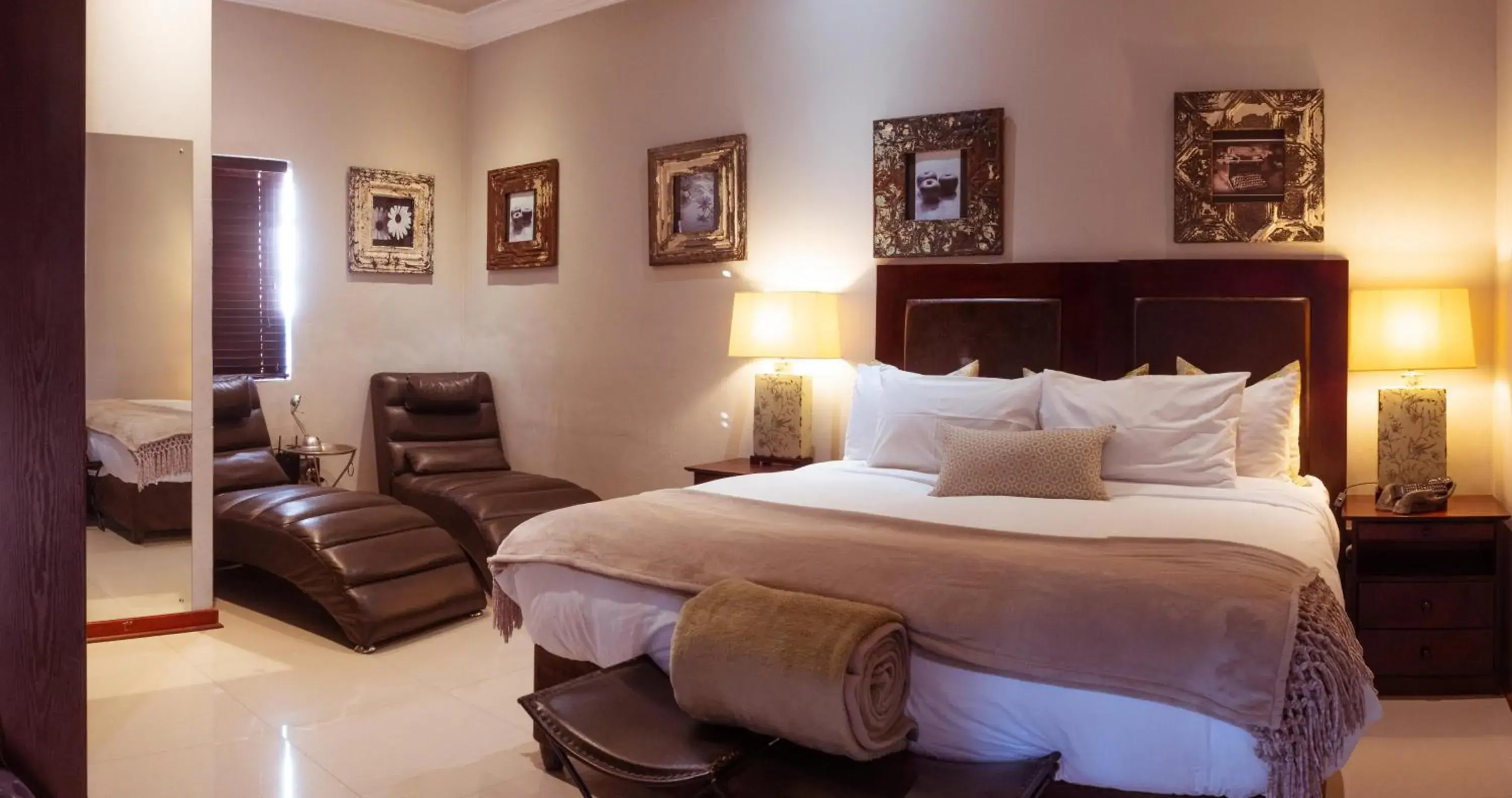 Deluxe Suite - single occupancy in Tuareg Guest House Deluxe Suite - single occupancy in Tuareg Guest House