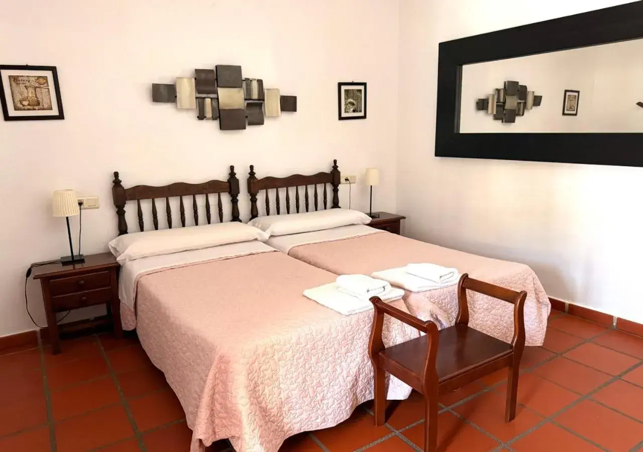 Twin Room in Hotel Rural Palacete de Mañara Twin Room in Hotel Rural Palacete de Mañara