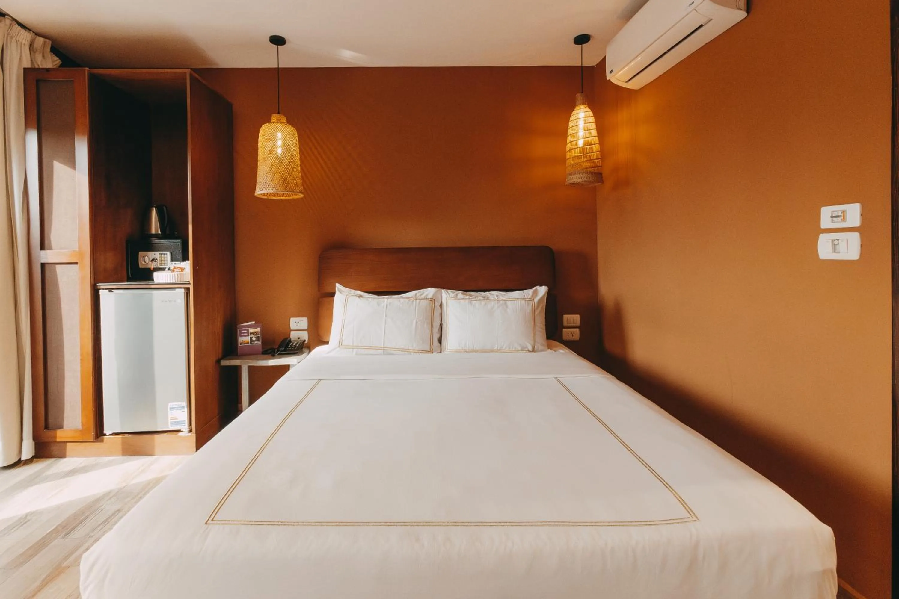 Bed in BrassAlmas Pyramids Hotel