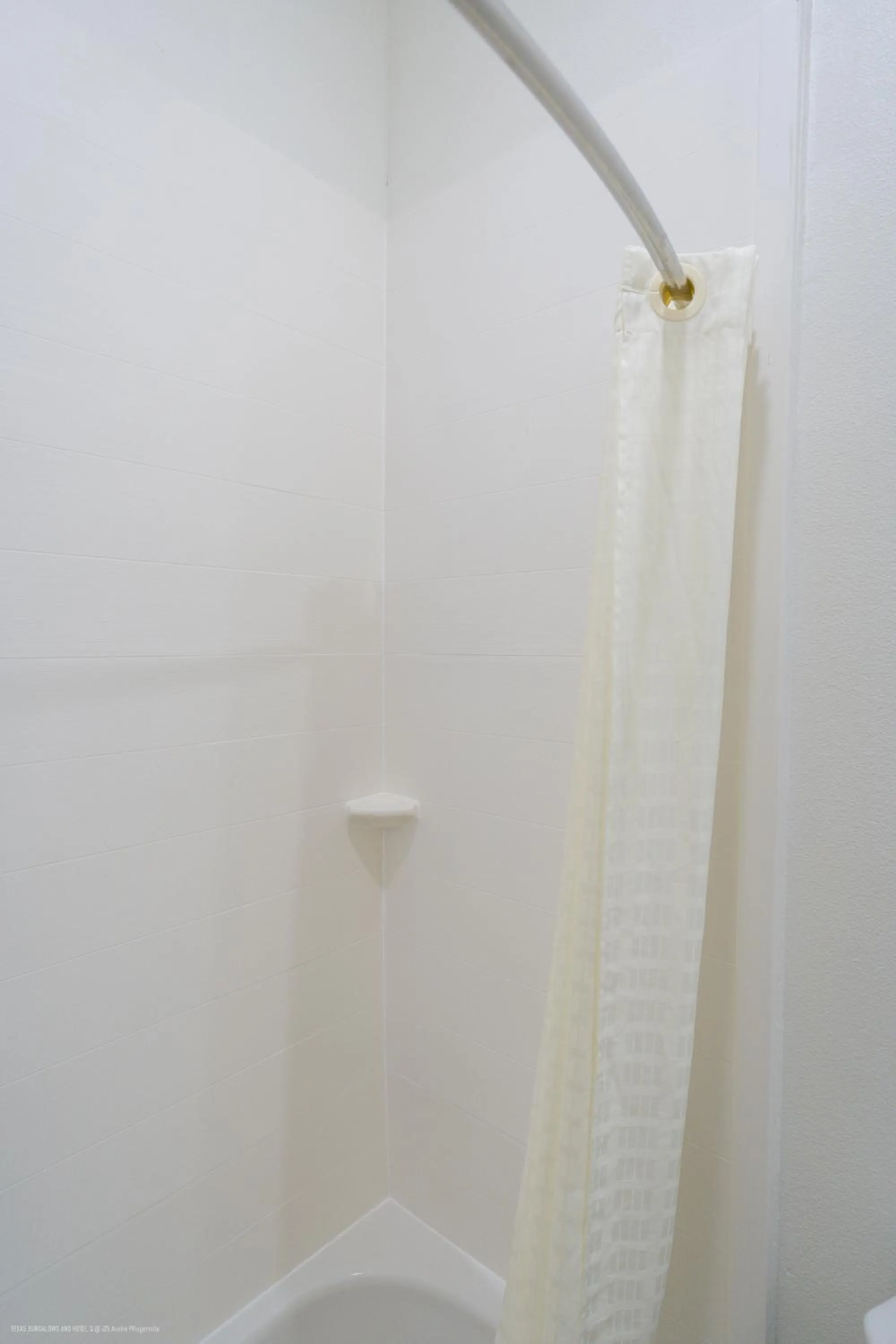 Bathroom in Texas Bungalows Hotel and Hotel Que at i35 Austin Pflugerville