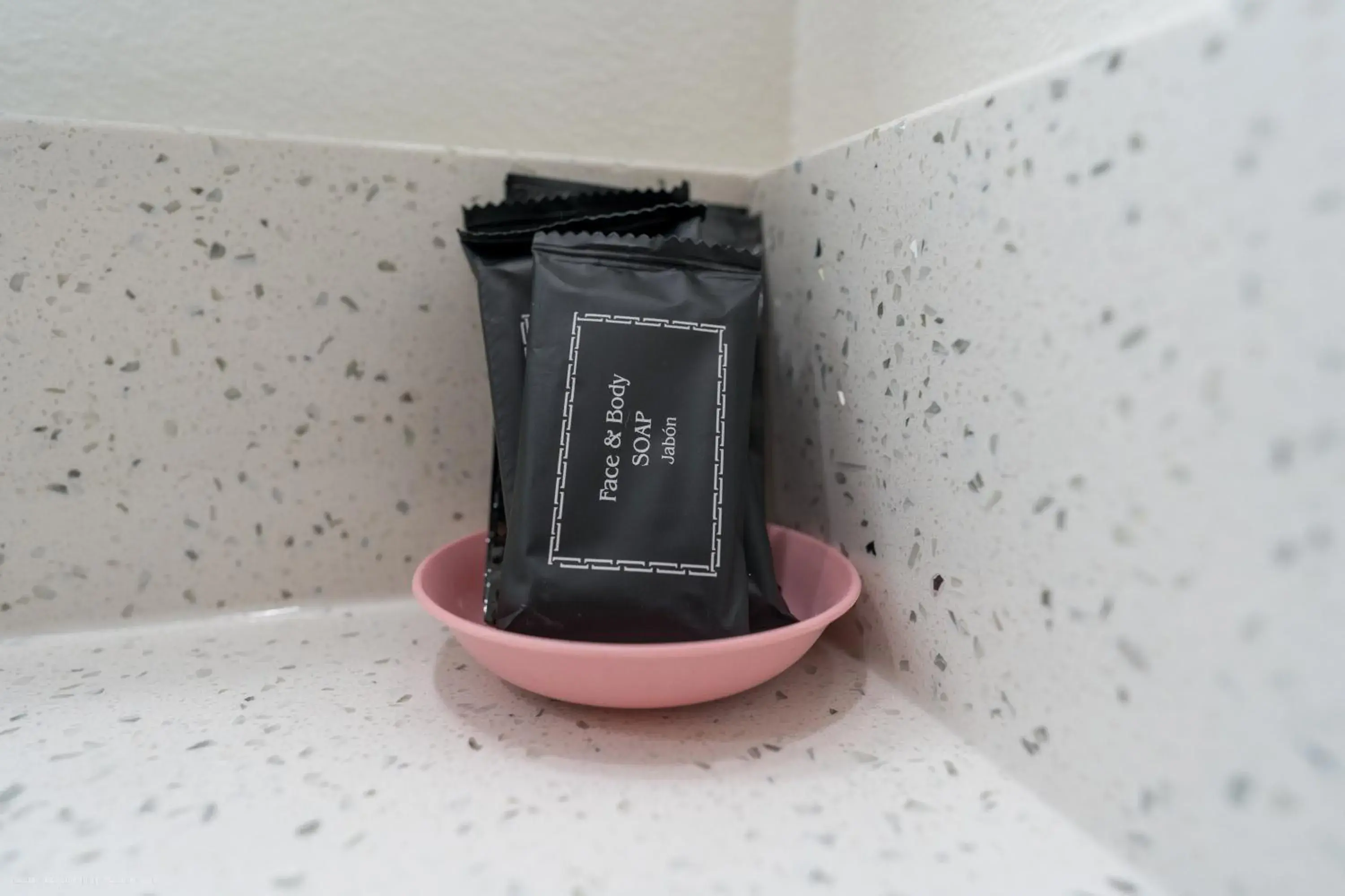 Economy Single Room - single occupancy in Texas Bungalows Hotel and Hotel Que at i35 Austin Pflugerville Economy Single Room - single occupancy in Texas Bungalows Hotel and Hotel Que at i35 Austin Pflugerville