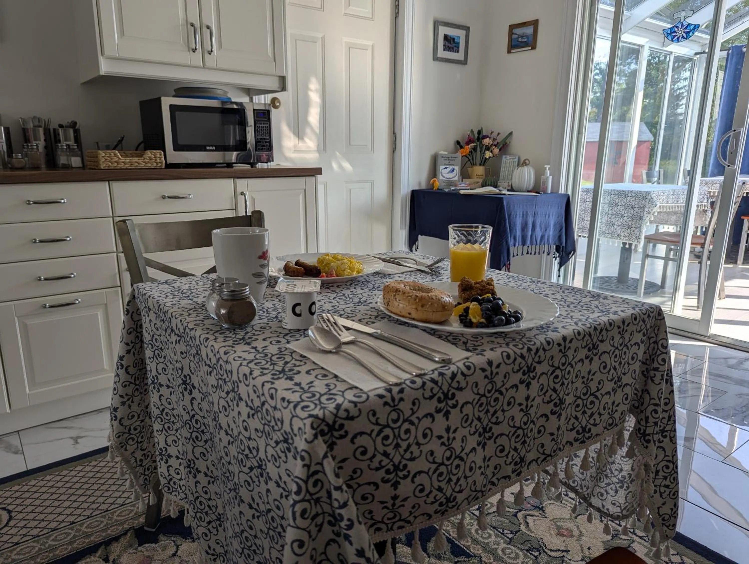 Food and drinks in The Parrsboro Mansion Inn