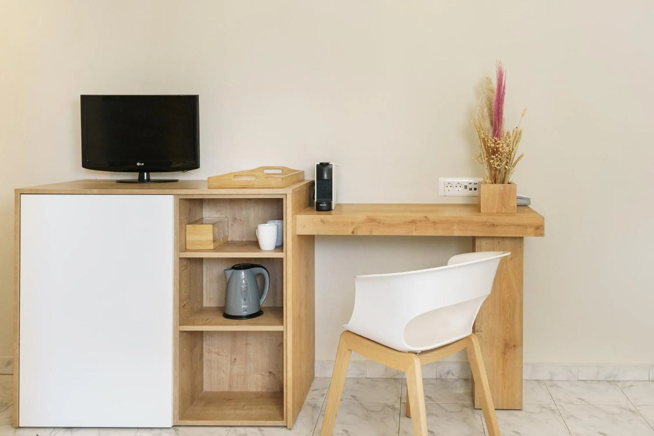 TV and multimedia in Axos