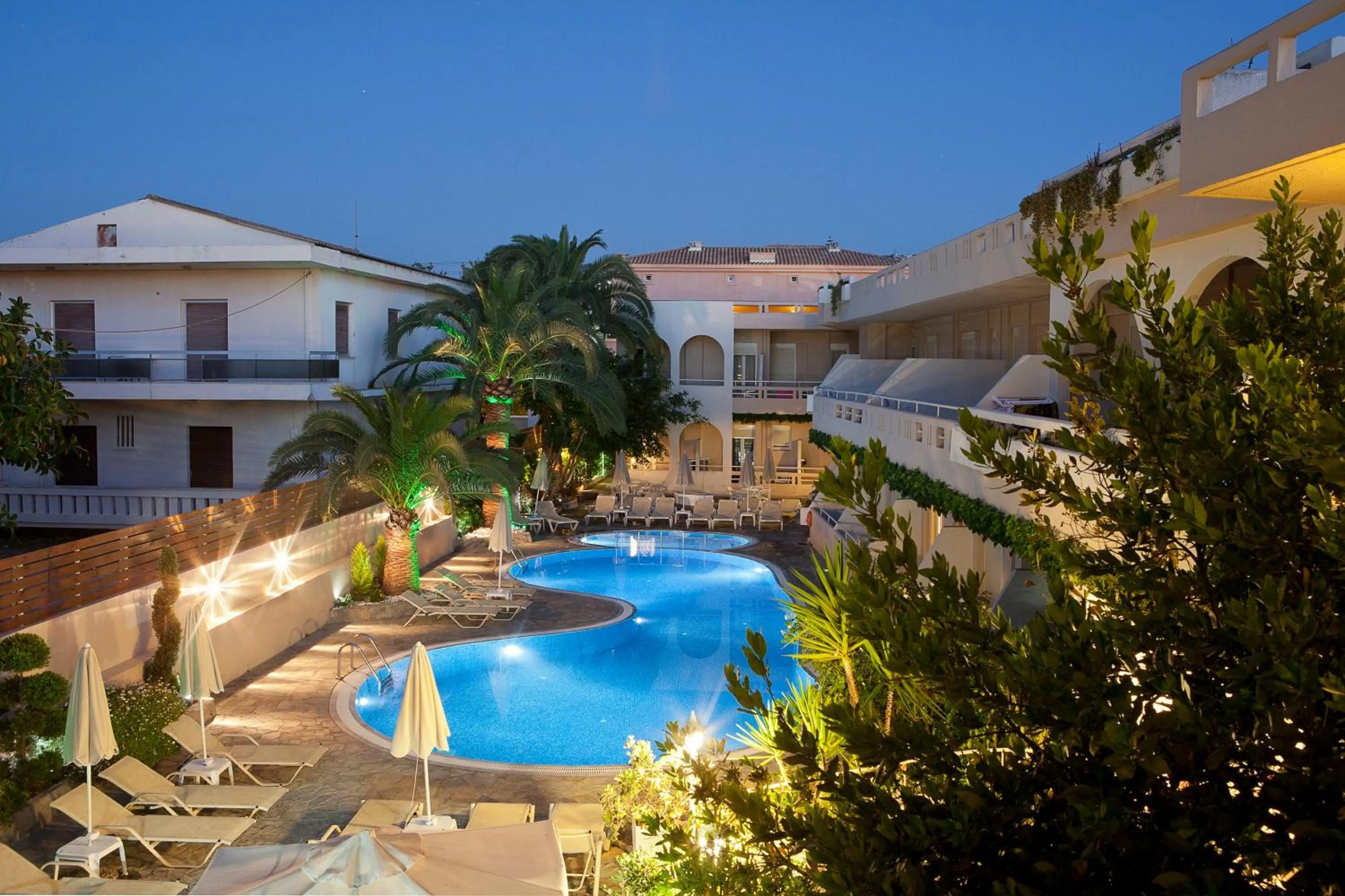 Property building in Axos