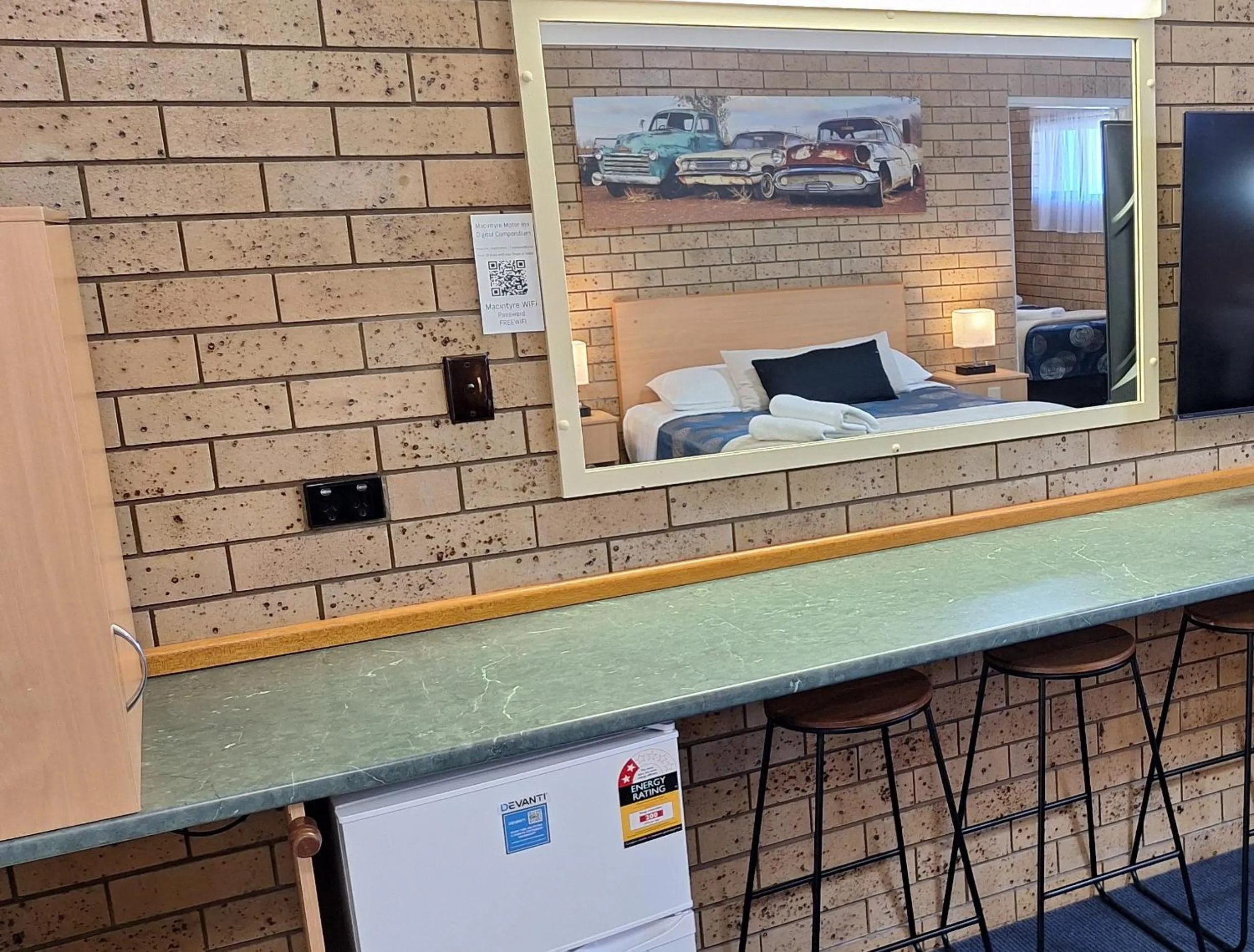 Two-Bedroom Suite in Macintyre Motor Inn