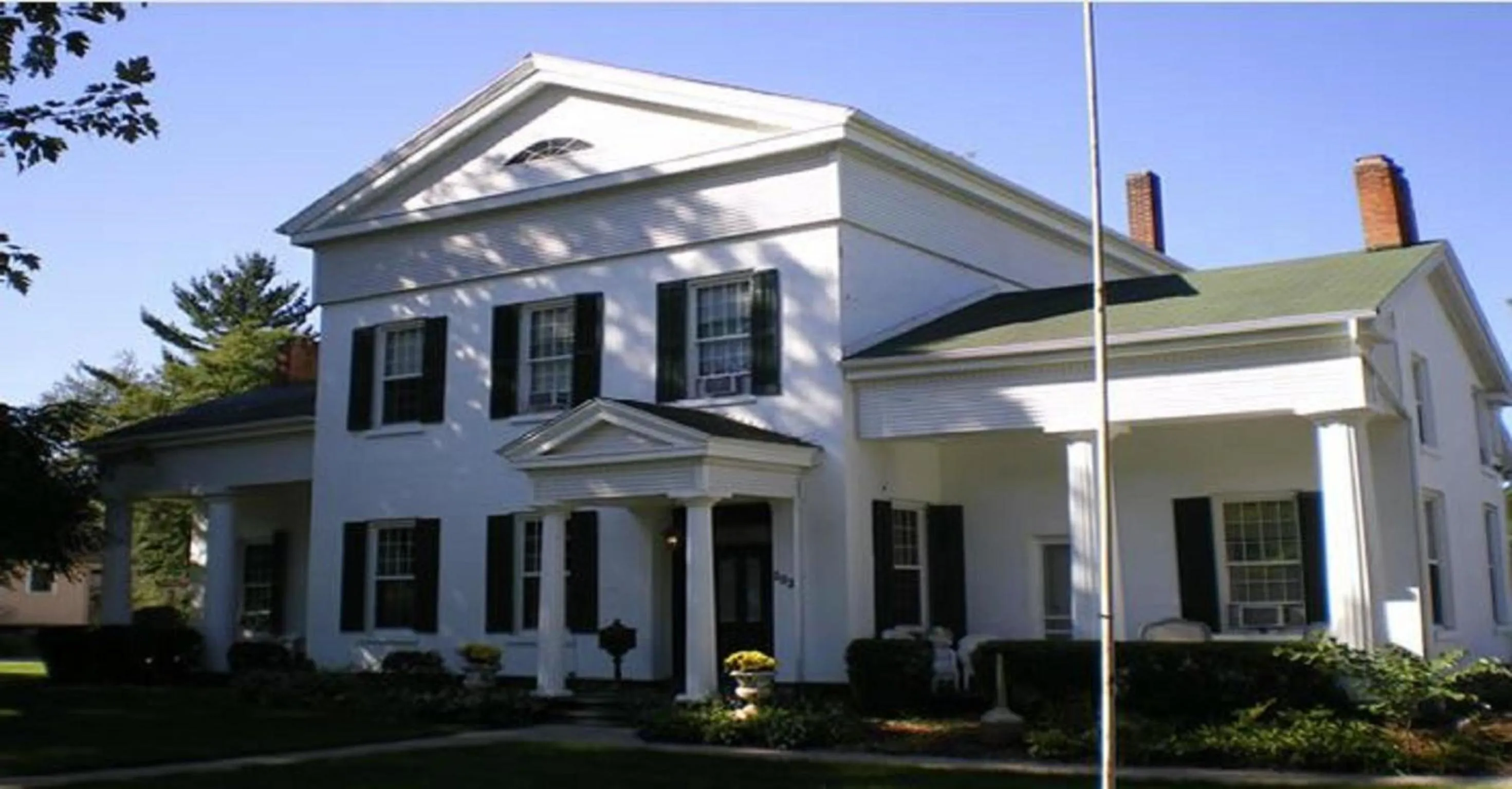 Facade/entrance in Munro House Bed and Breakfast