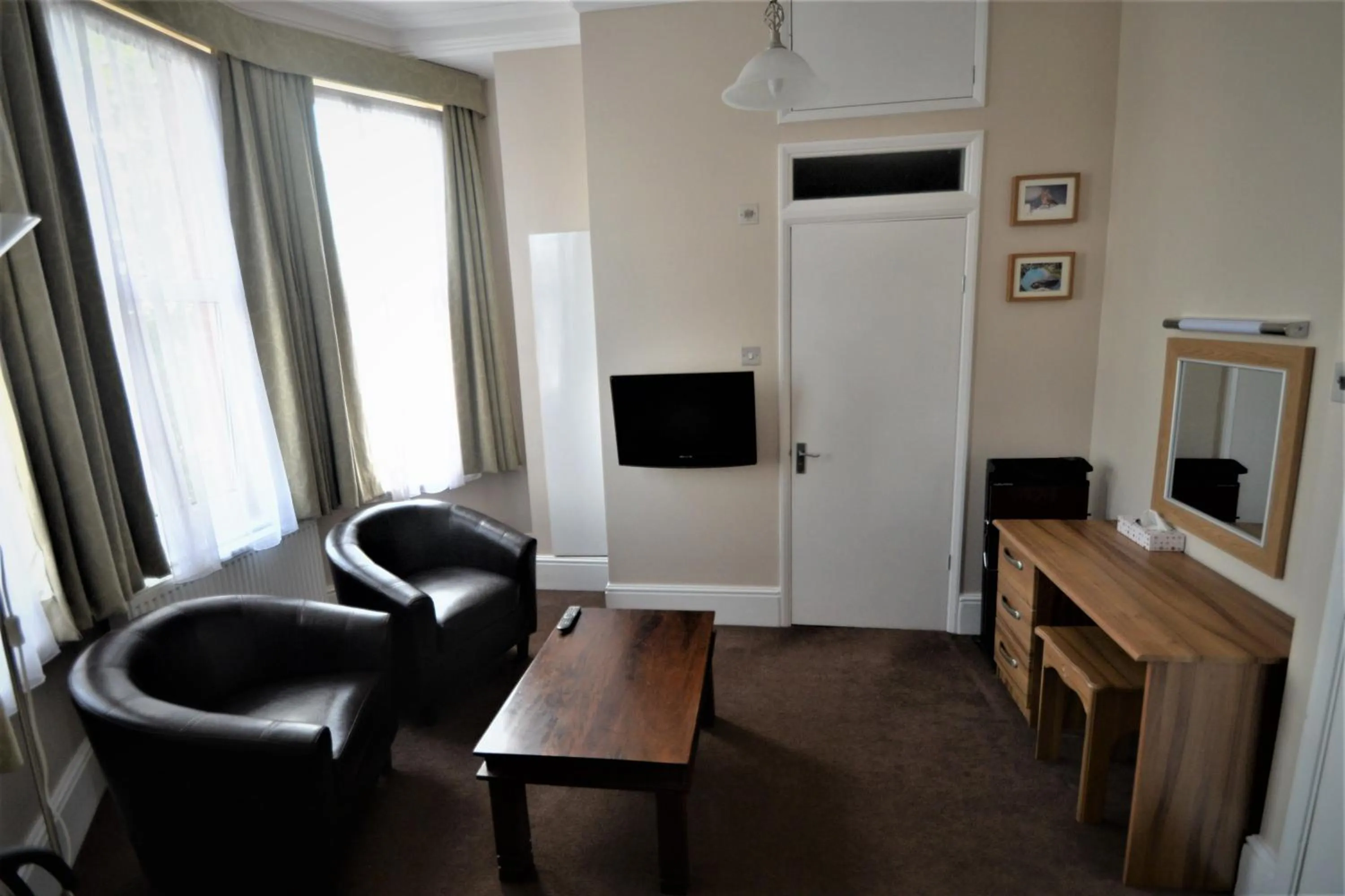 Seating area in The Gateway Hotel