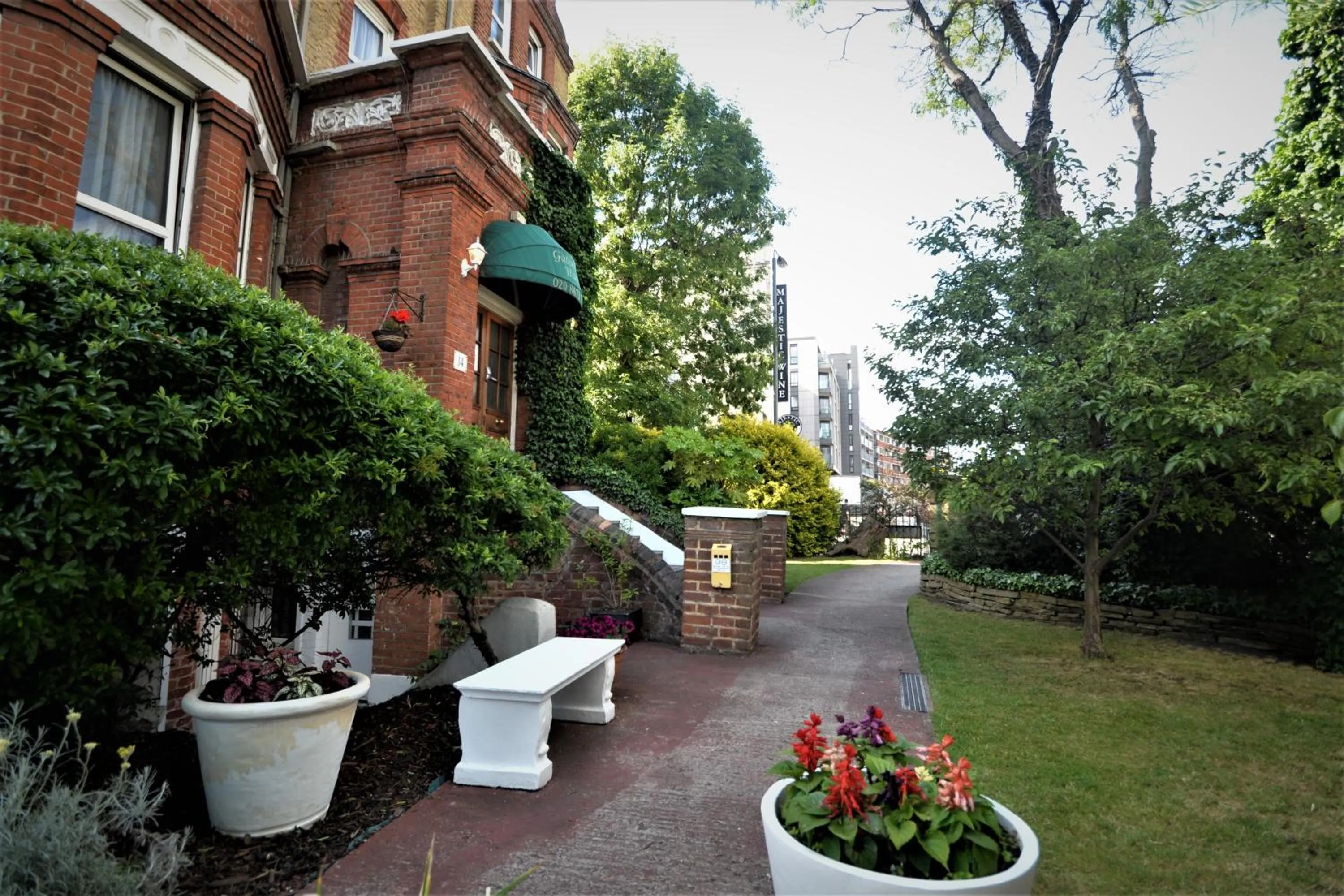 Garden in The Gateway Hotel