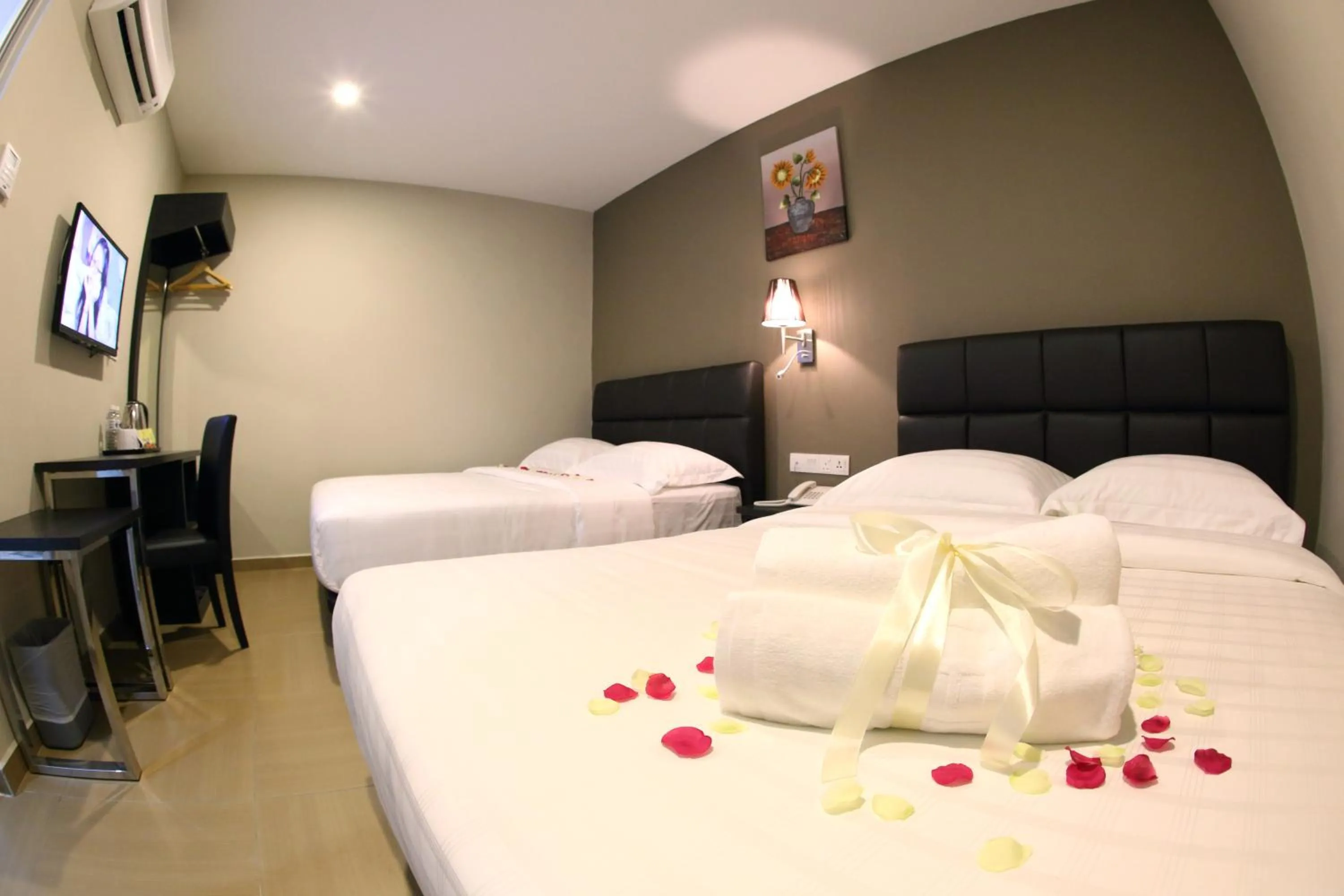 Bedroom, Bed in GL Hotel Kluang