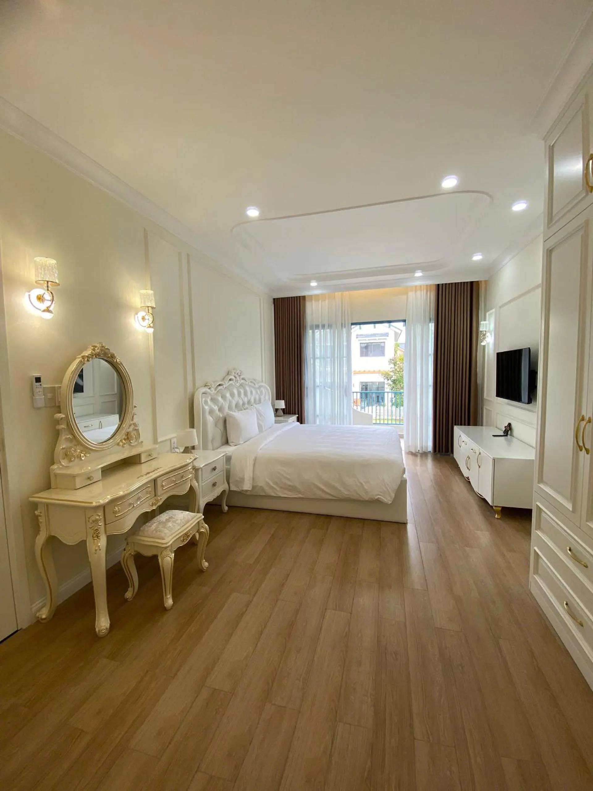 Bed in Villa Nova World Phan Thiết