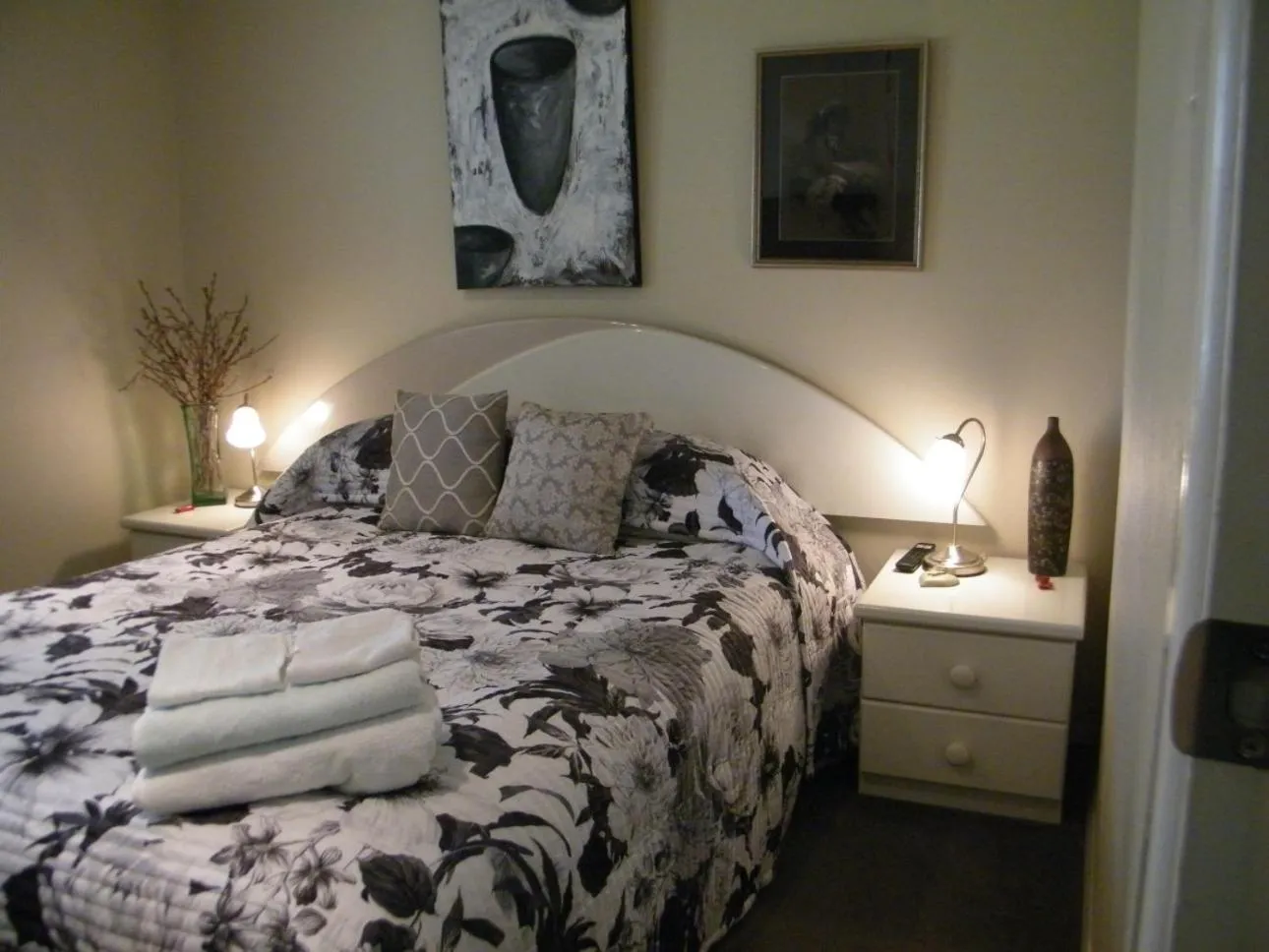 Bed in Magpie Cottage Homestay Bed & Breakfast