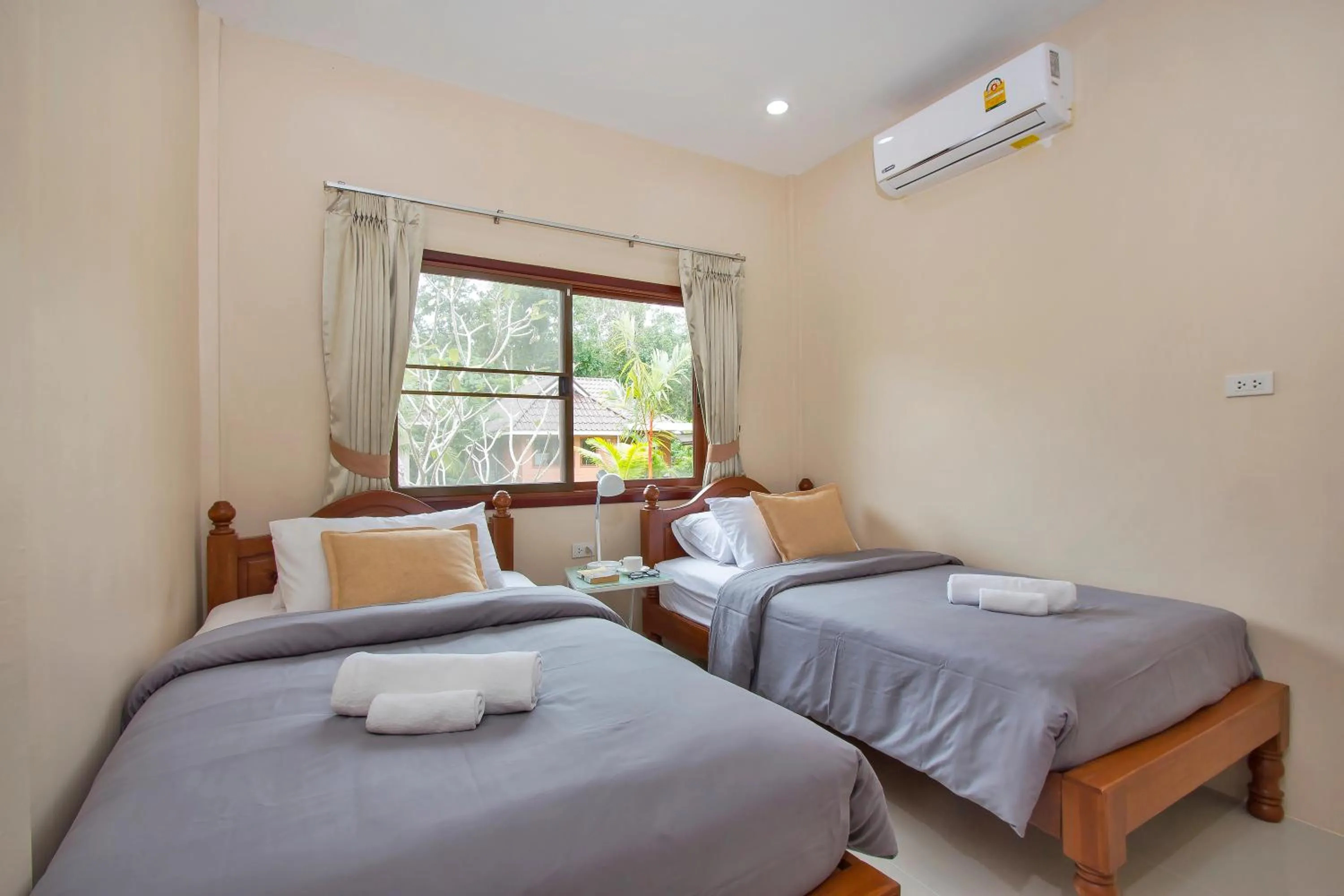 Bedroom, Bed in Maikhao Home Garden Bungalow
