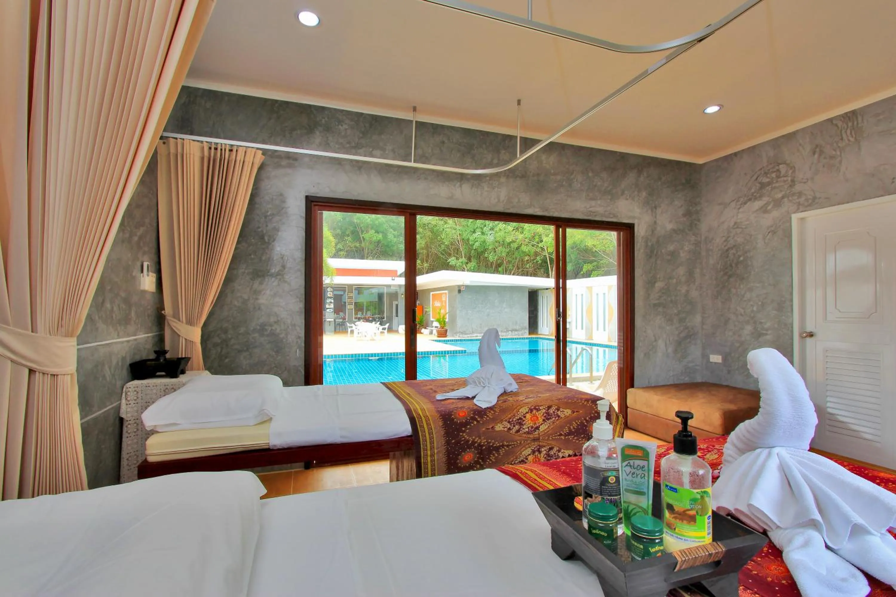 Spa and wellness centre/facilities, Bed in Maikhao Home Garden Bungalow