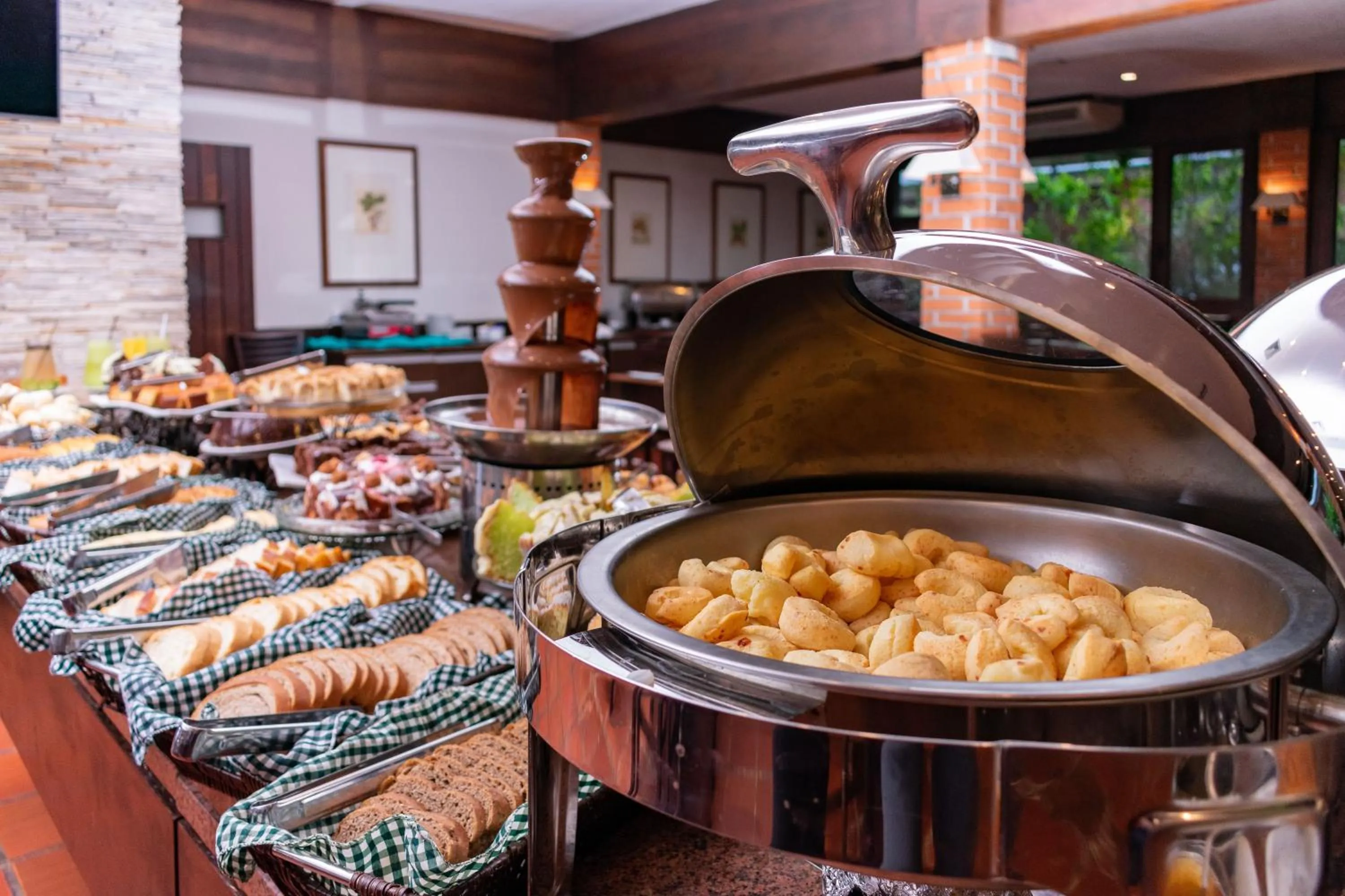 Breakfast in Hotel Colonial Iguaçu