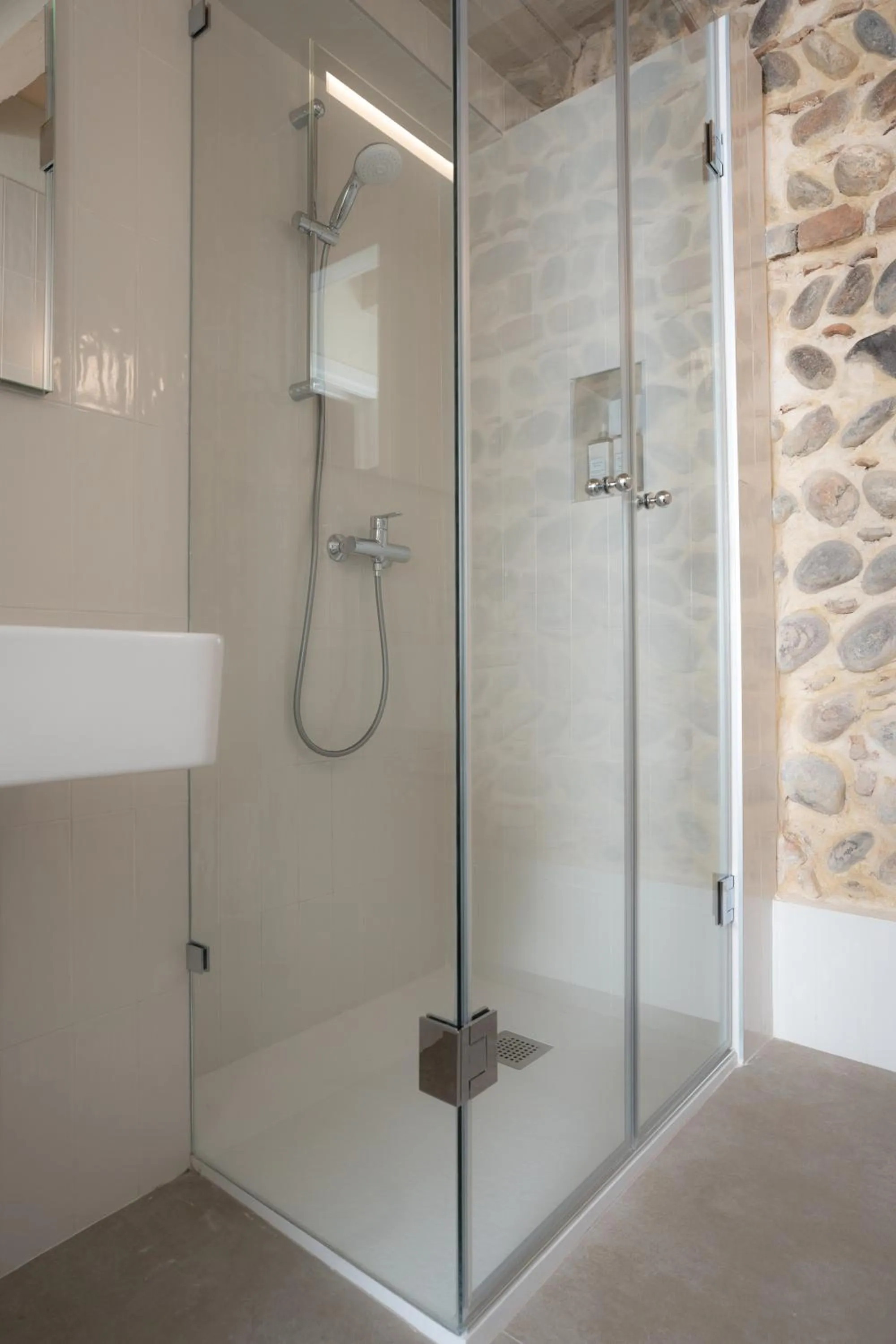 Shower in Verona Design