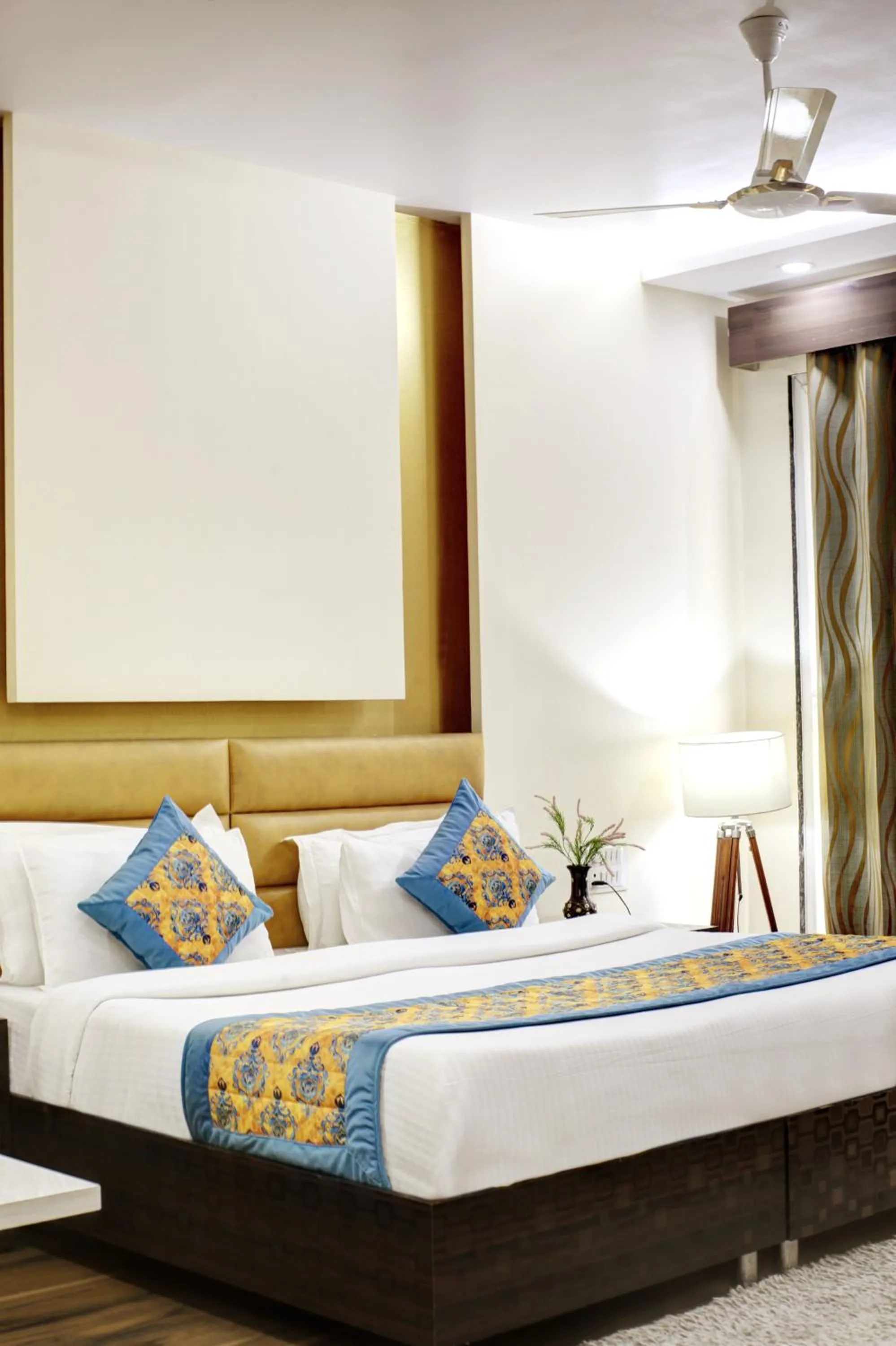 Bedroom, Bed in Hotel Grand Manor