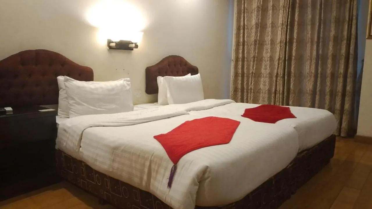 Bed in Hotel Javson