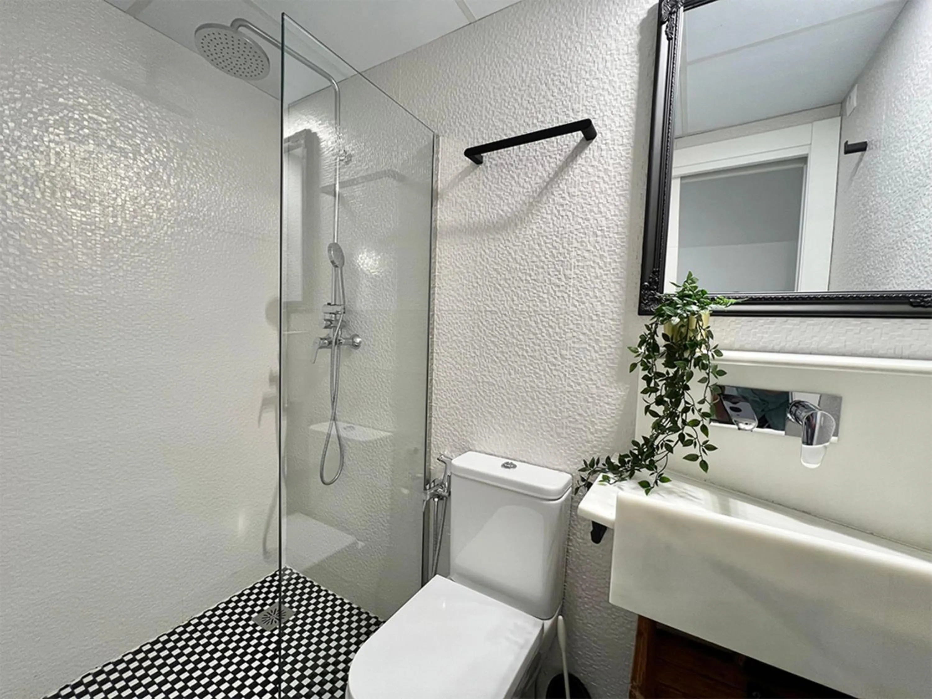 Bathroom in Apartamentos Realejo Campo del Príncipe 3000