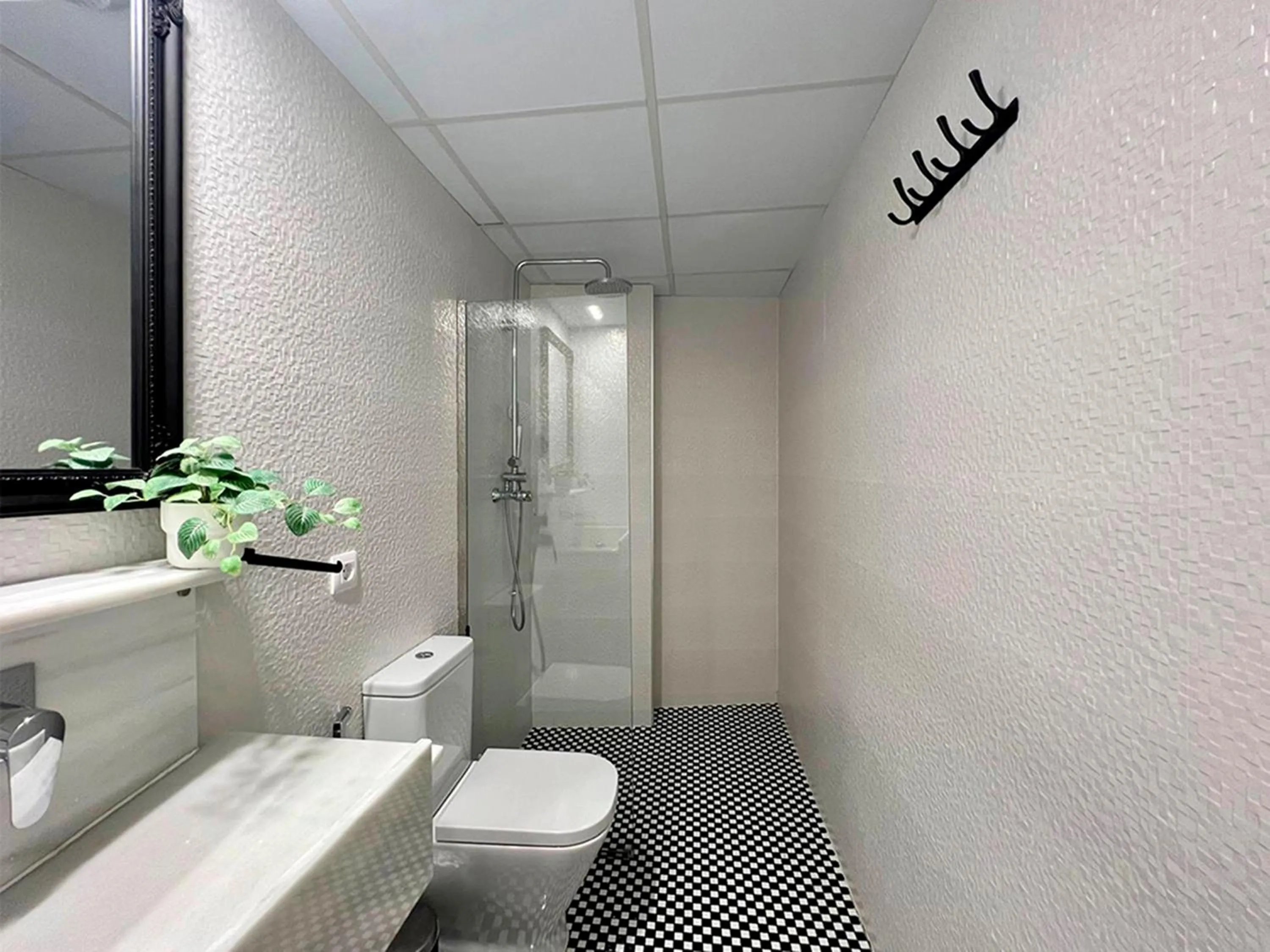 Shower in Apartamentos Realejo Campo del Príncipe 3000