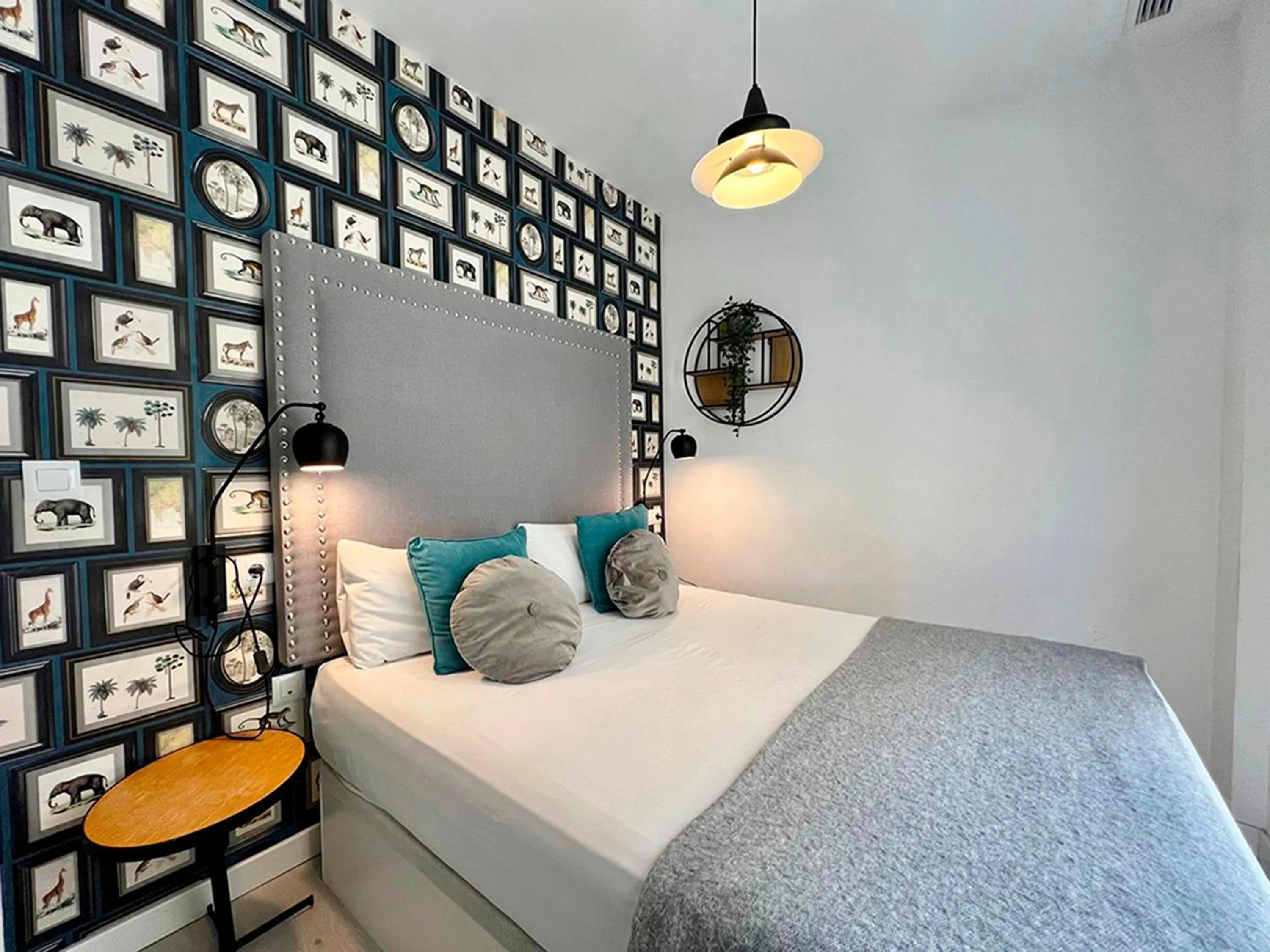 Bedroom, Bed in Apartamentos Realejo Campo del Príncipe 3000