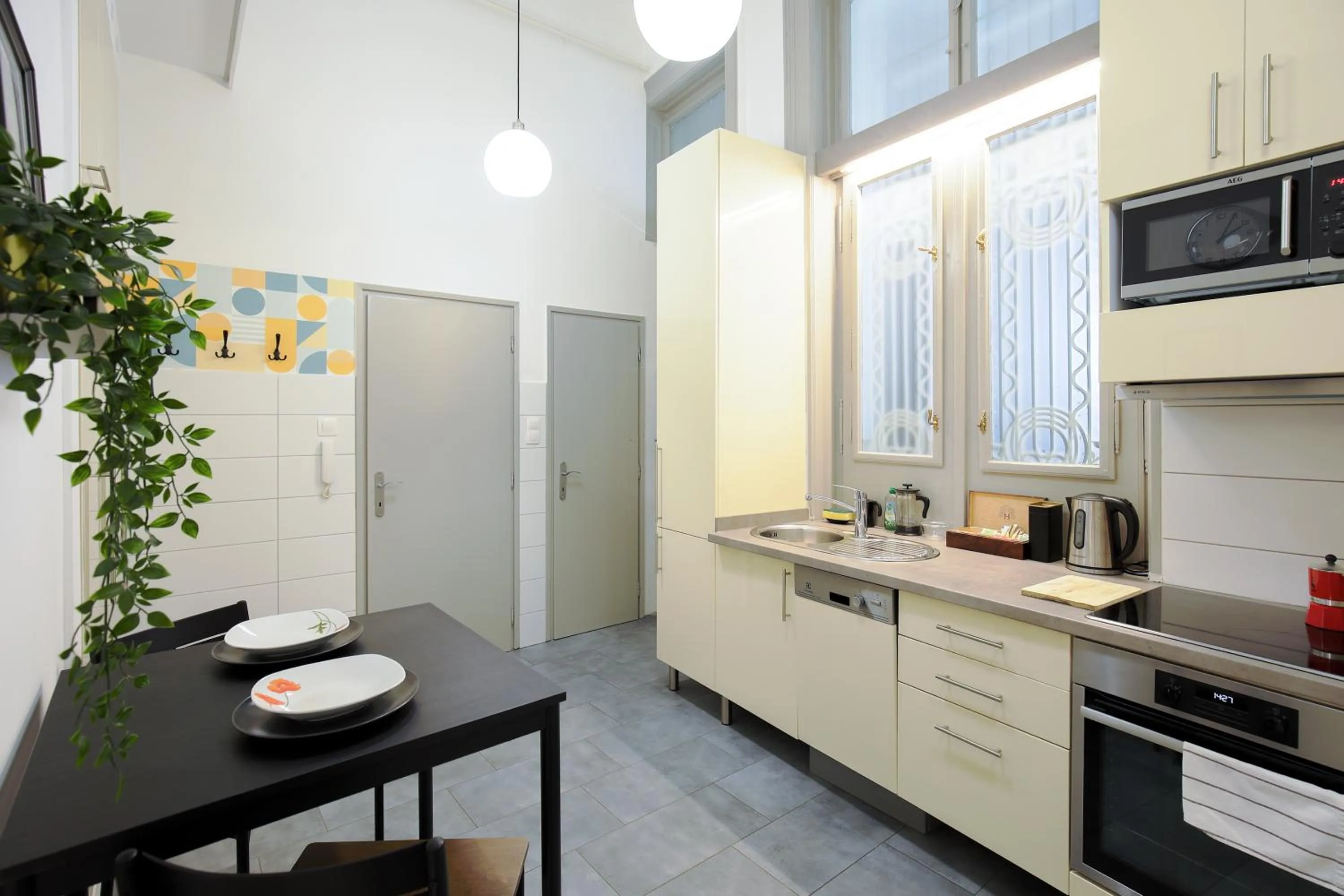 kitchen in Maverick Apartments