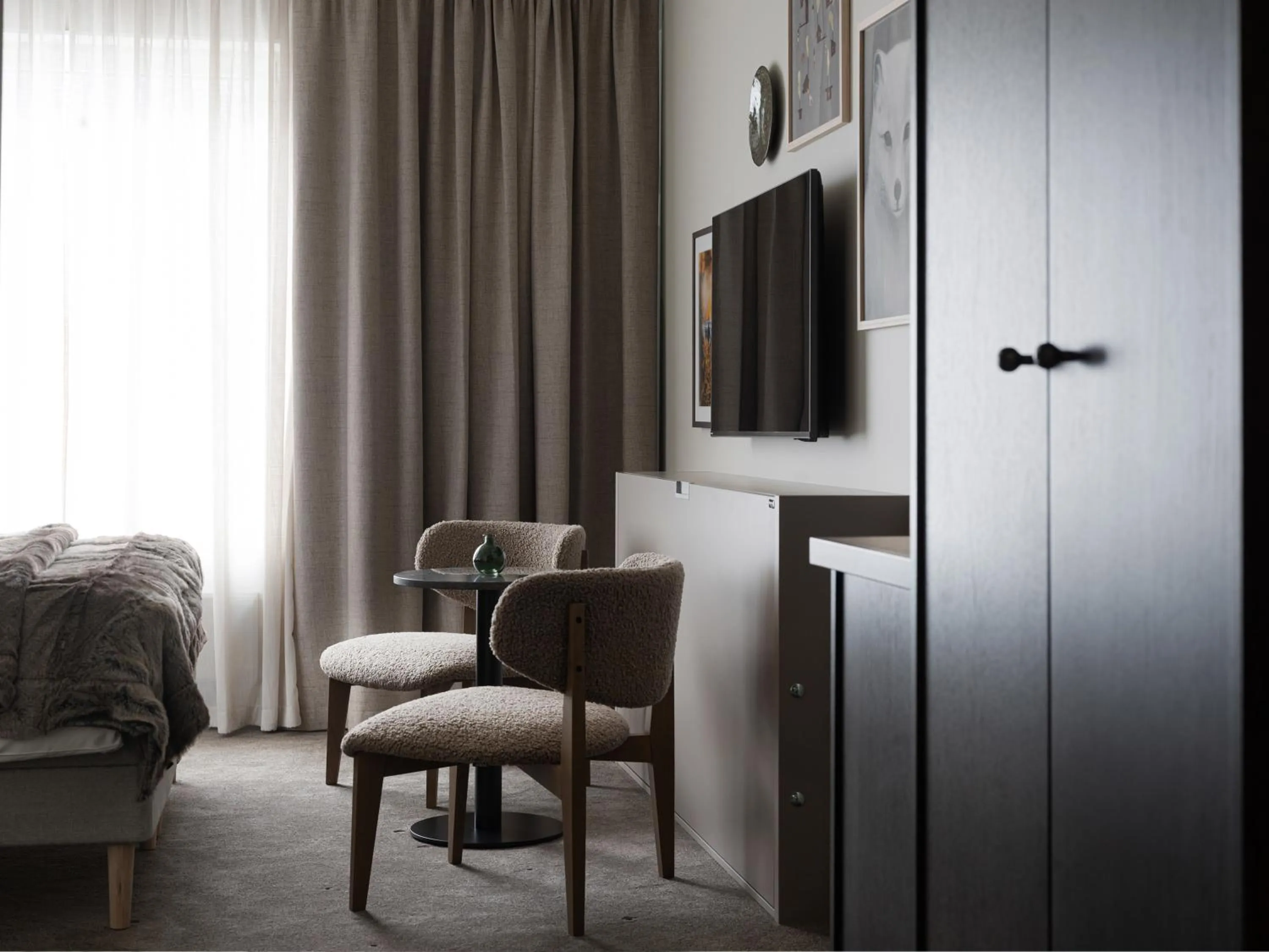 Bed in Elite Hotel Frost - Hotel & Spa