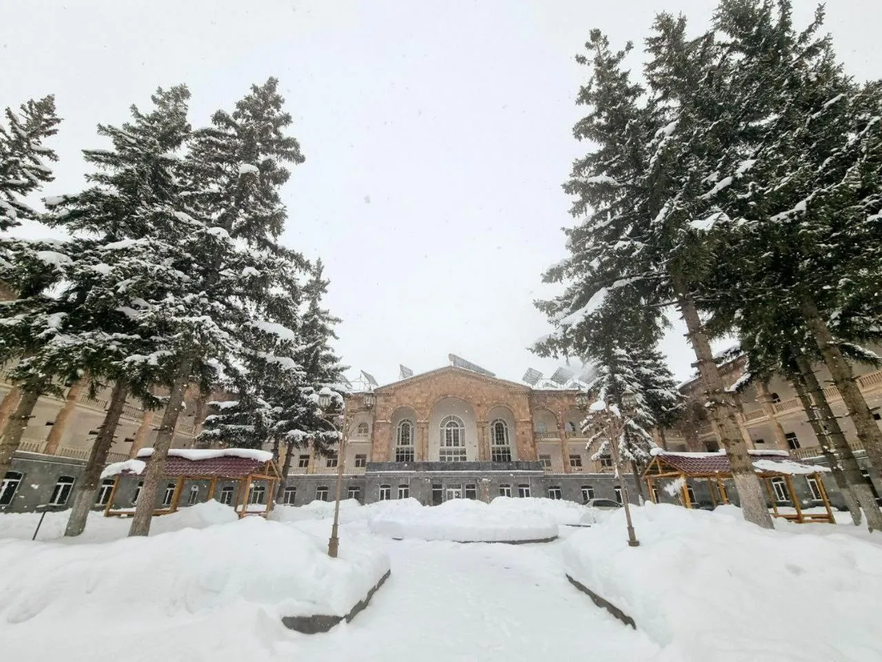 Property building in Jermuk Moscow Health Resort